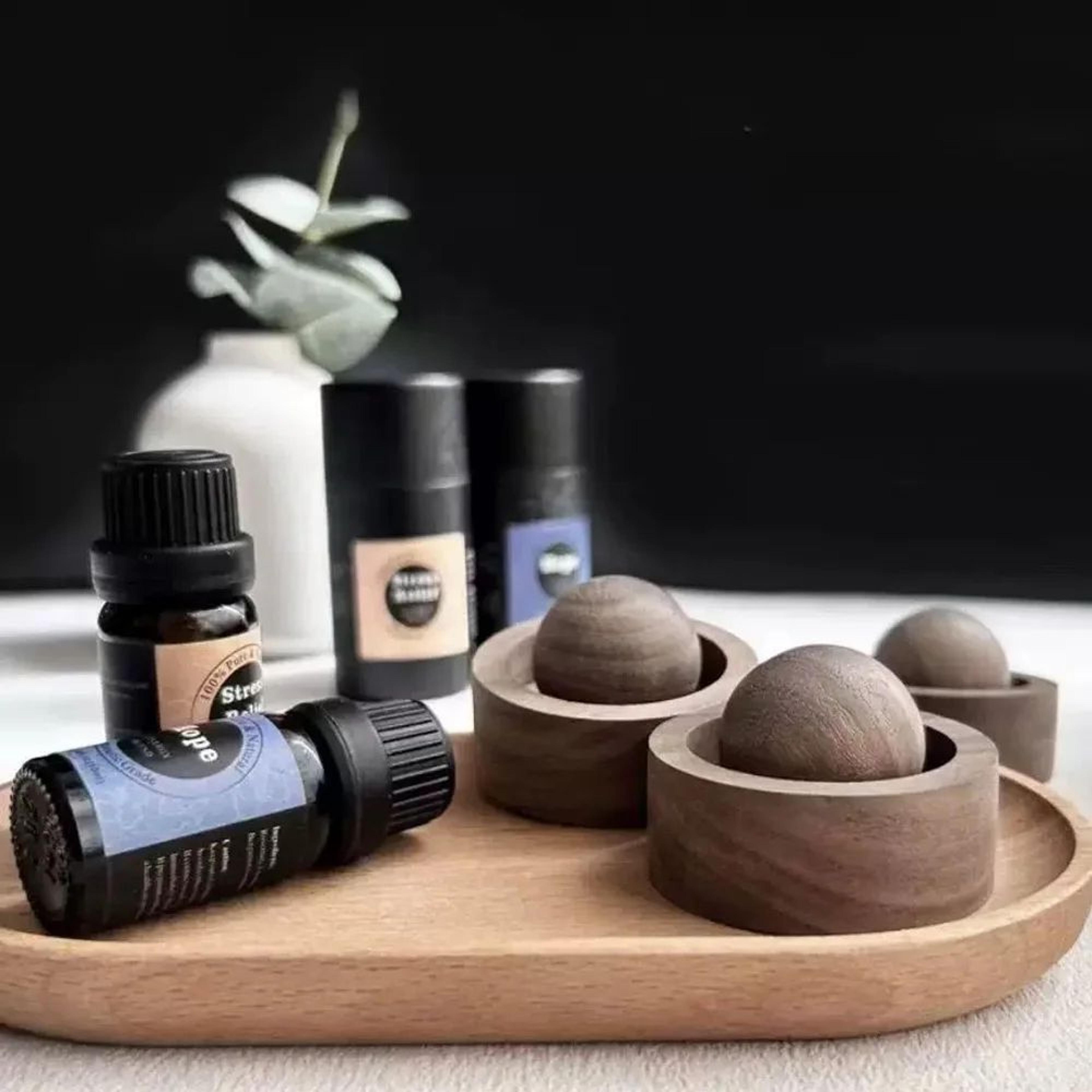 Natural Solid Wood Aromatherapy Diffuser Sphere 1