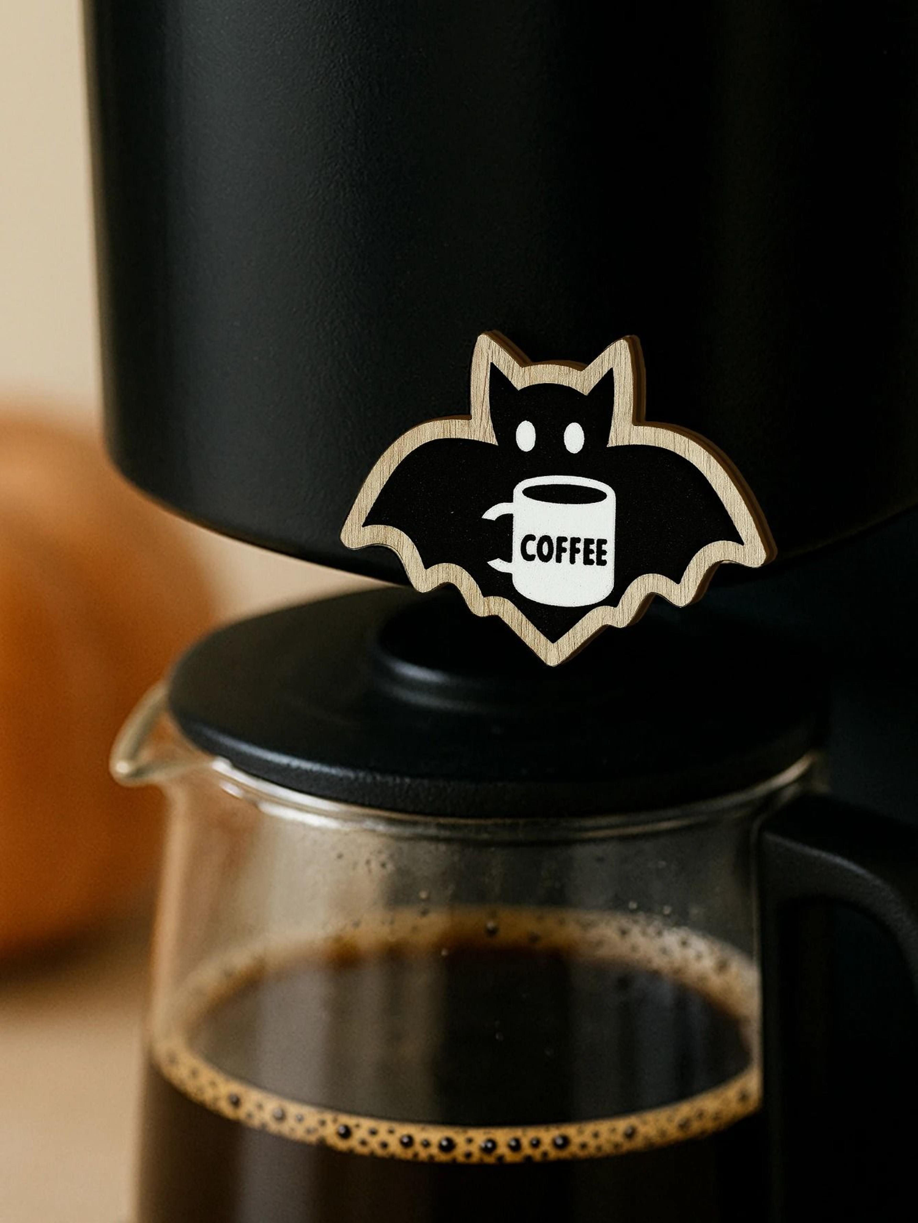 Cute Wooden Bat Coffee Cup Sticker Hanging Decor For Halloween Kitchen  Fridge 1