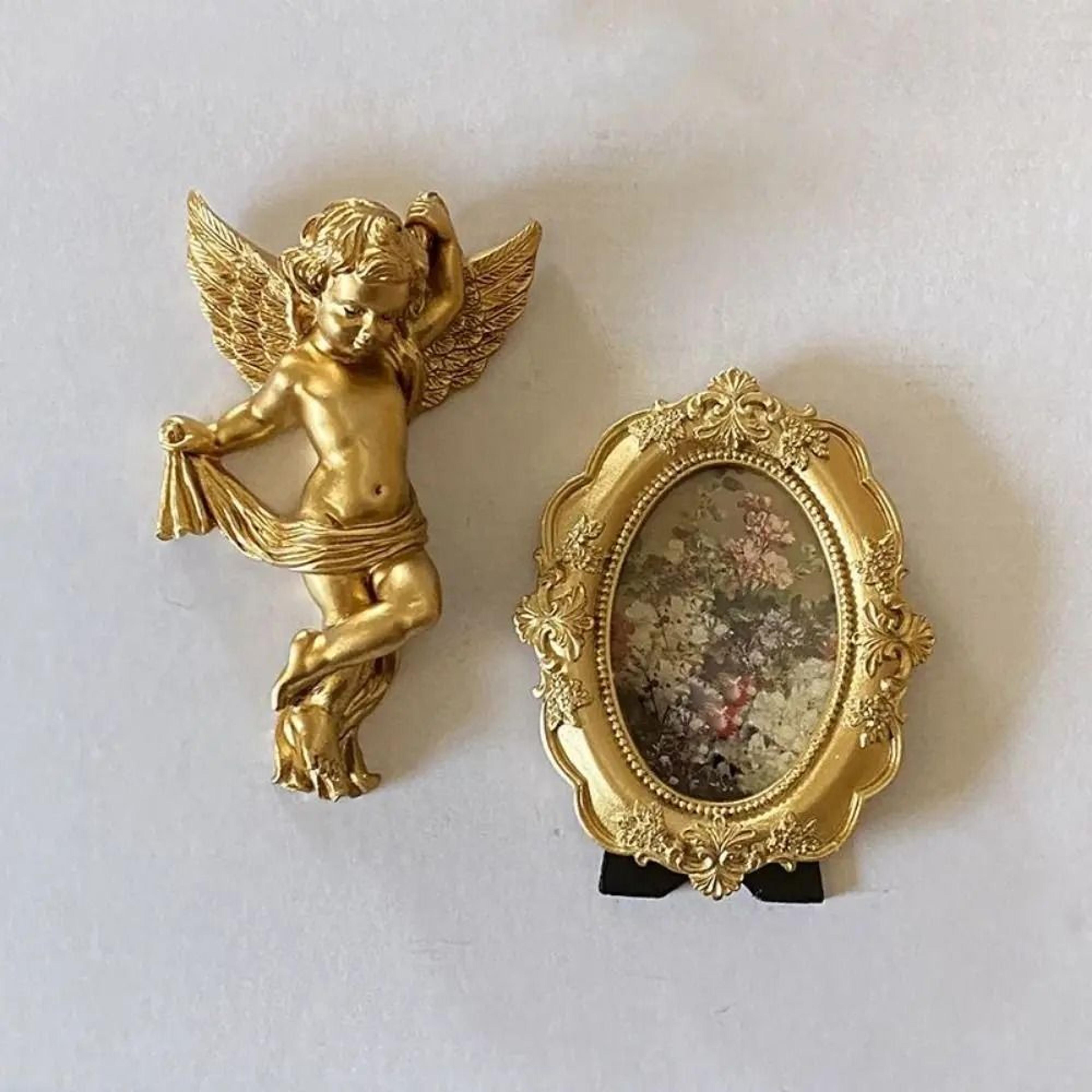 CherubGlow Resin Angel Wall Hanging Set Cute Cartoon Angel Decor Pair 1