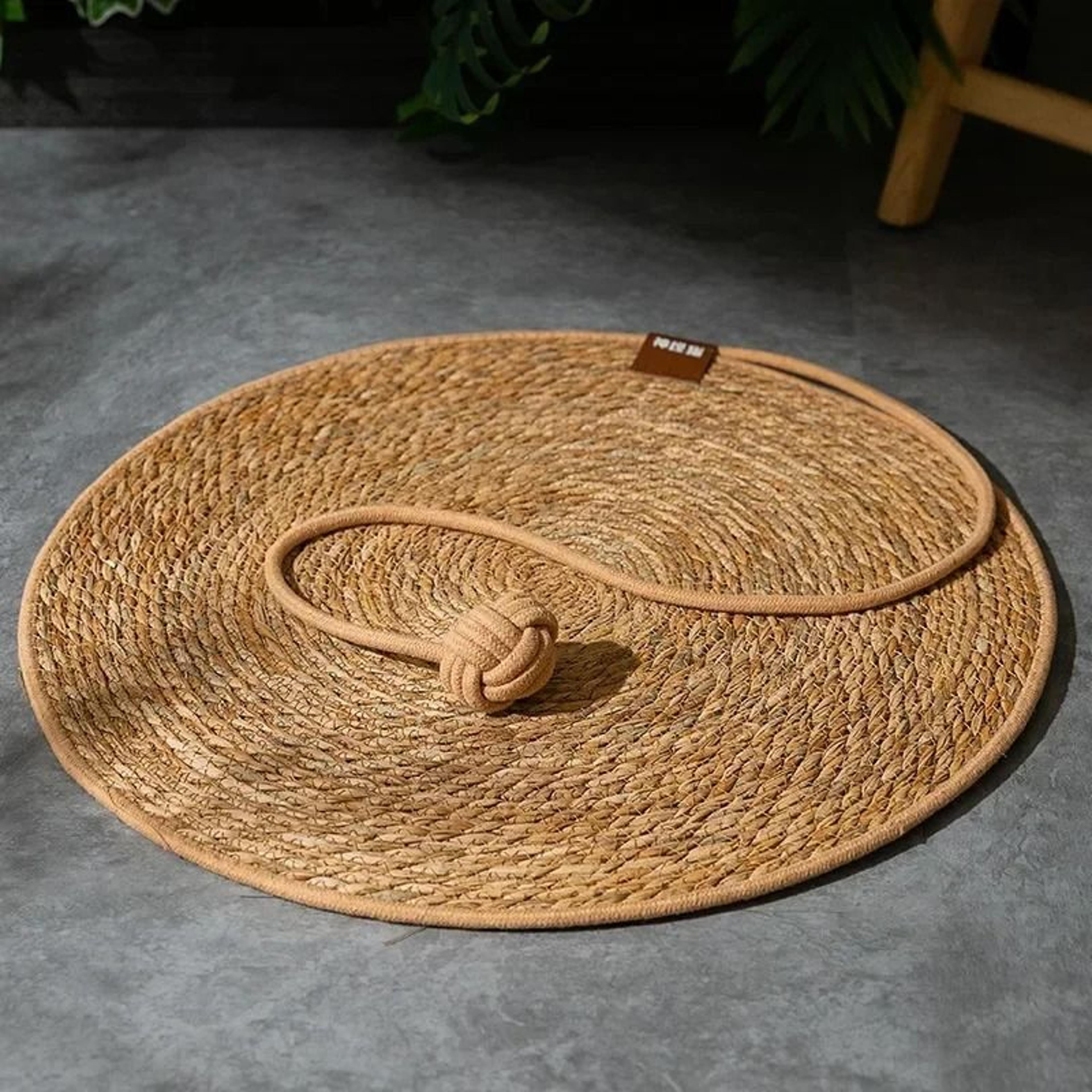 Natural Rattan Cat Scratcher Mat For Nail Sharpening And Furniture Protection 8
