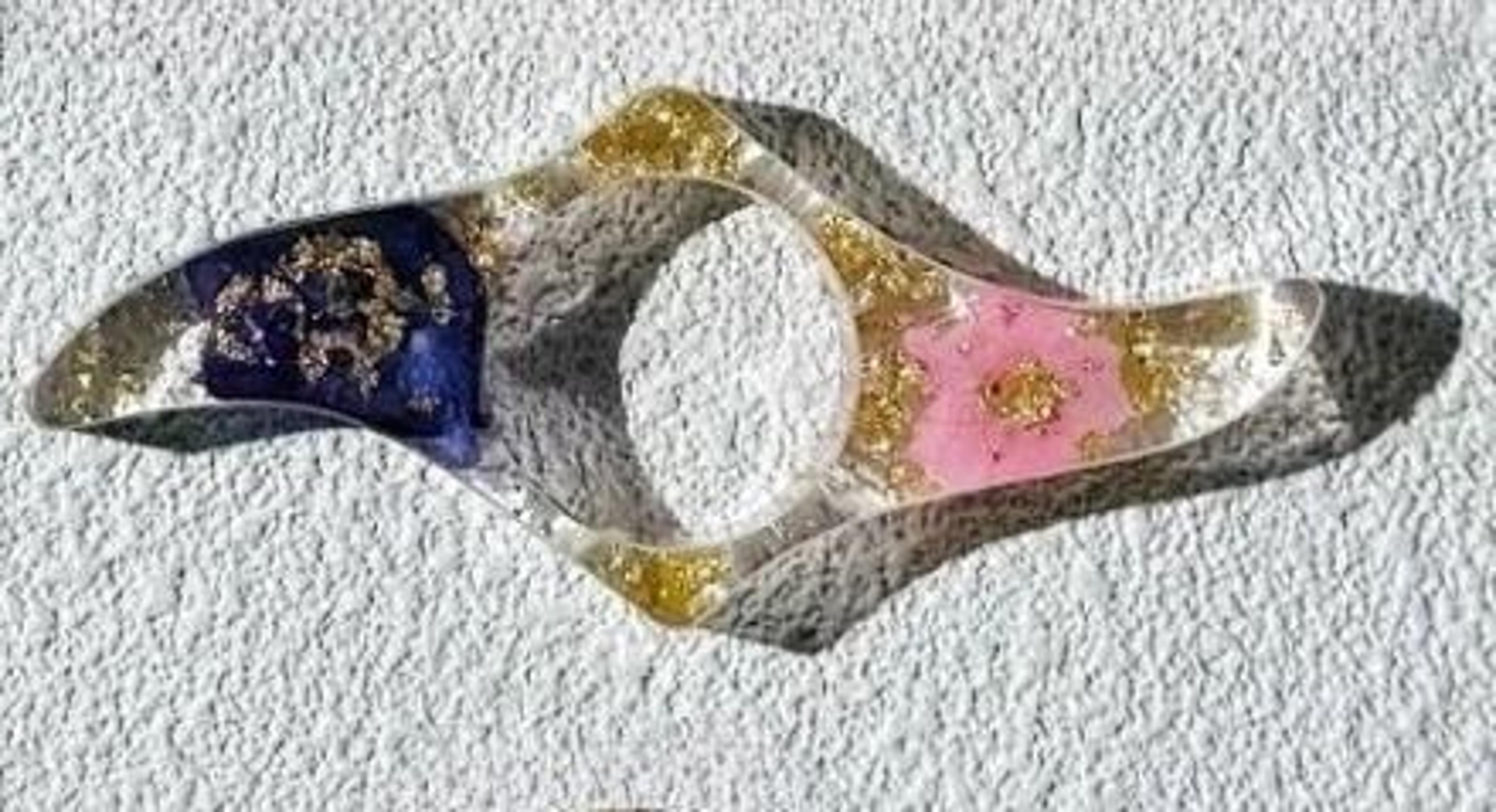 Creative Resin Thumb Page Holder And Bookmark 9