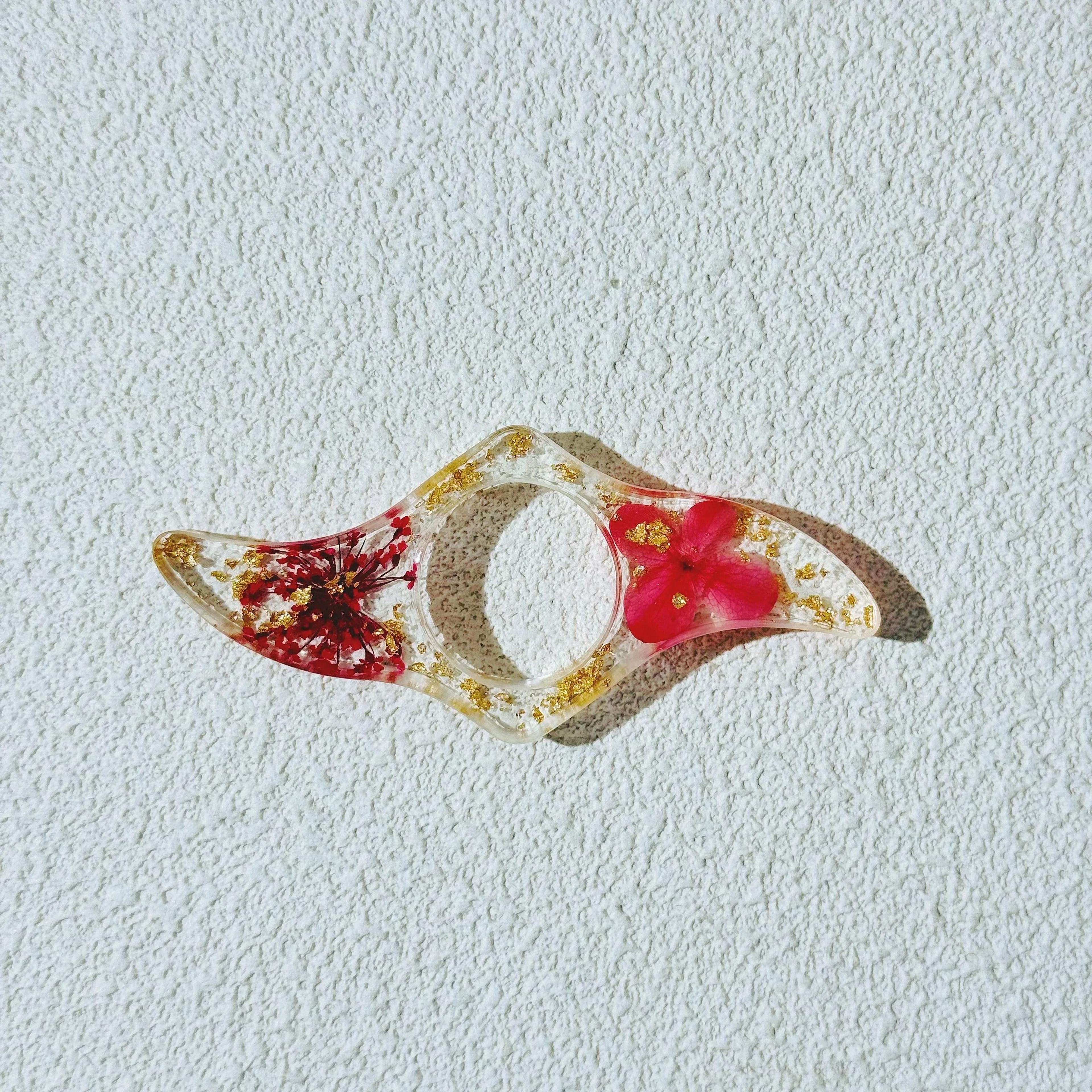 Creative Resin Thumb Page Holder And Bookmark 6