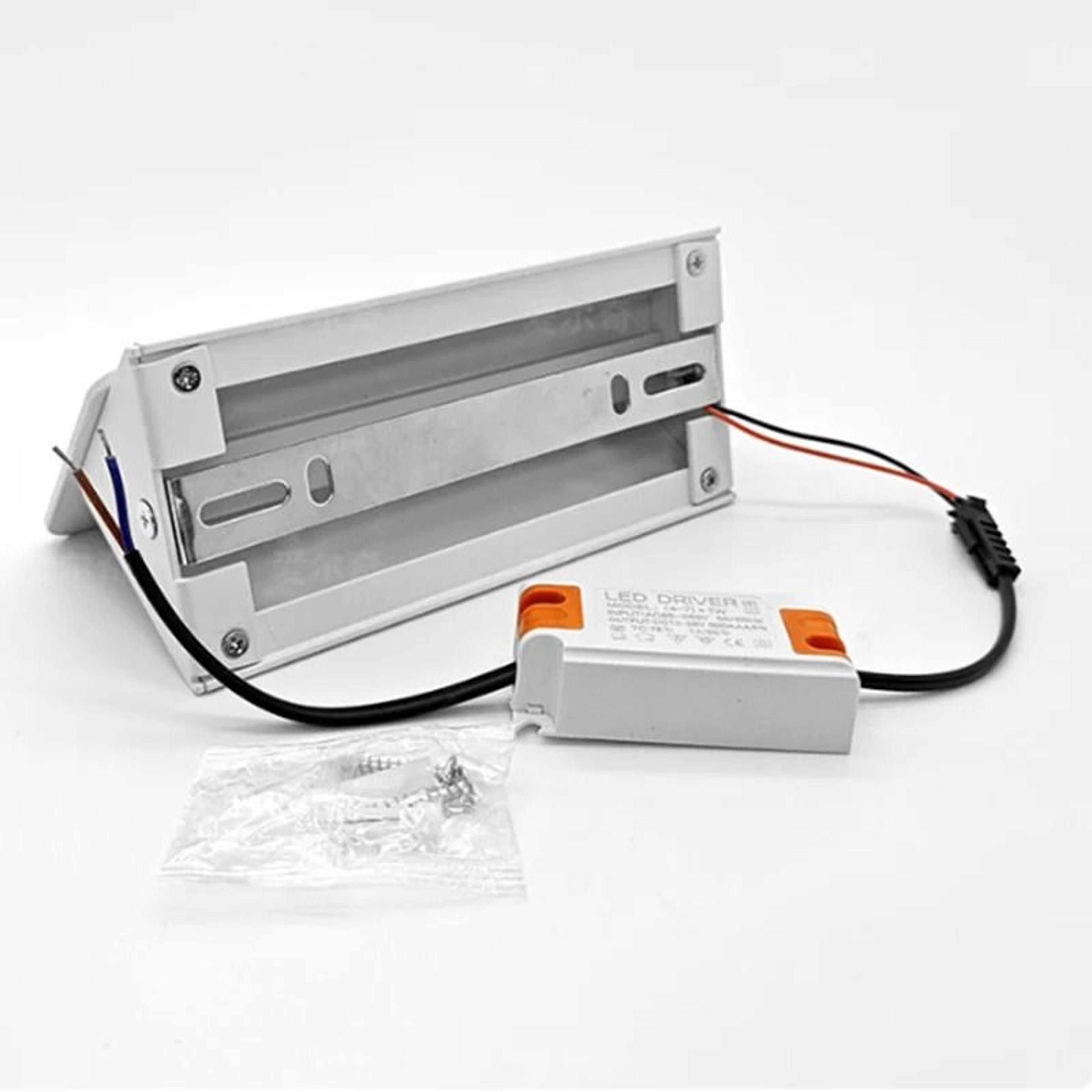 Adjustable Aluminum LED Wall Light 4