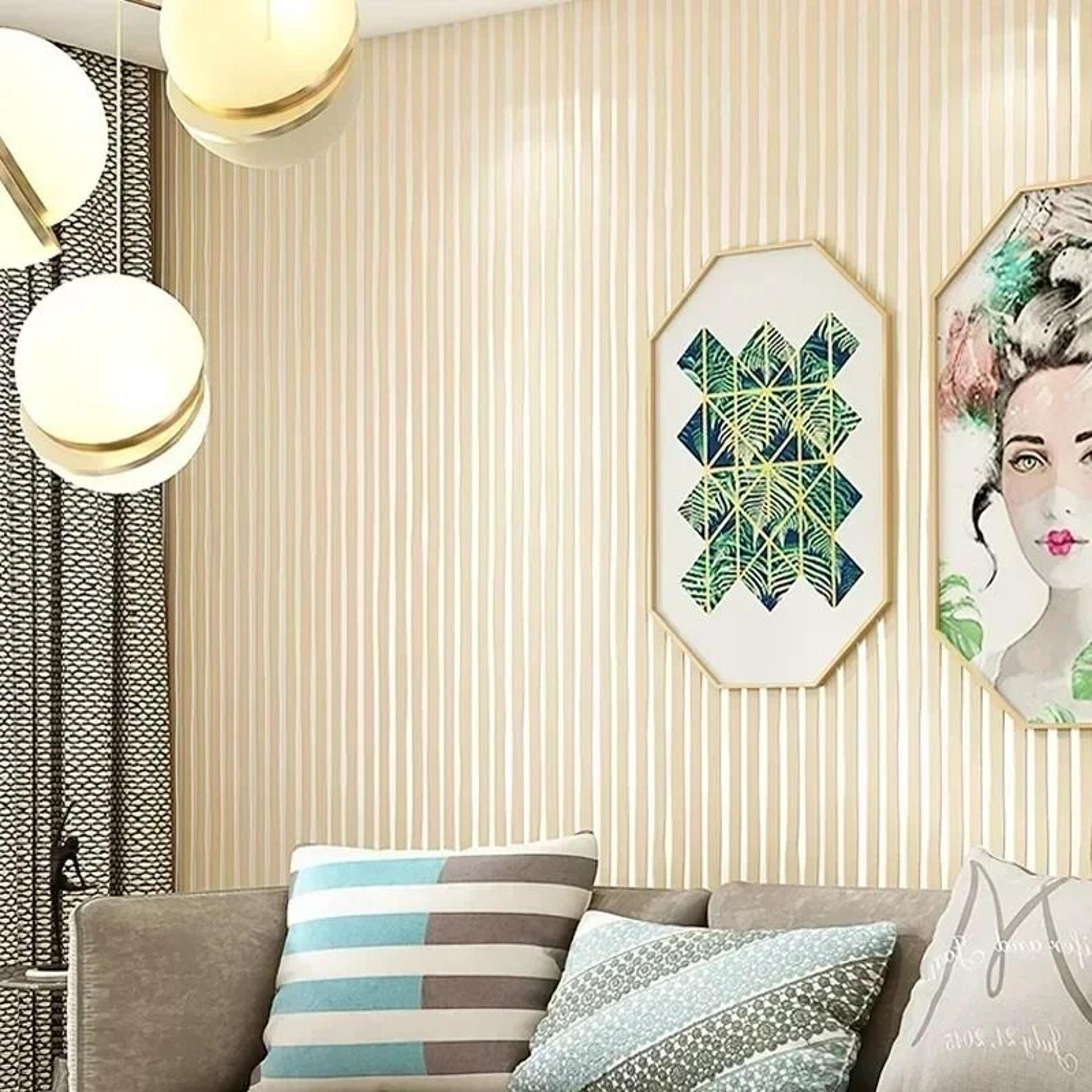 Lined Elegance Striped Wallpaper 4