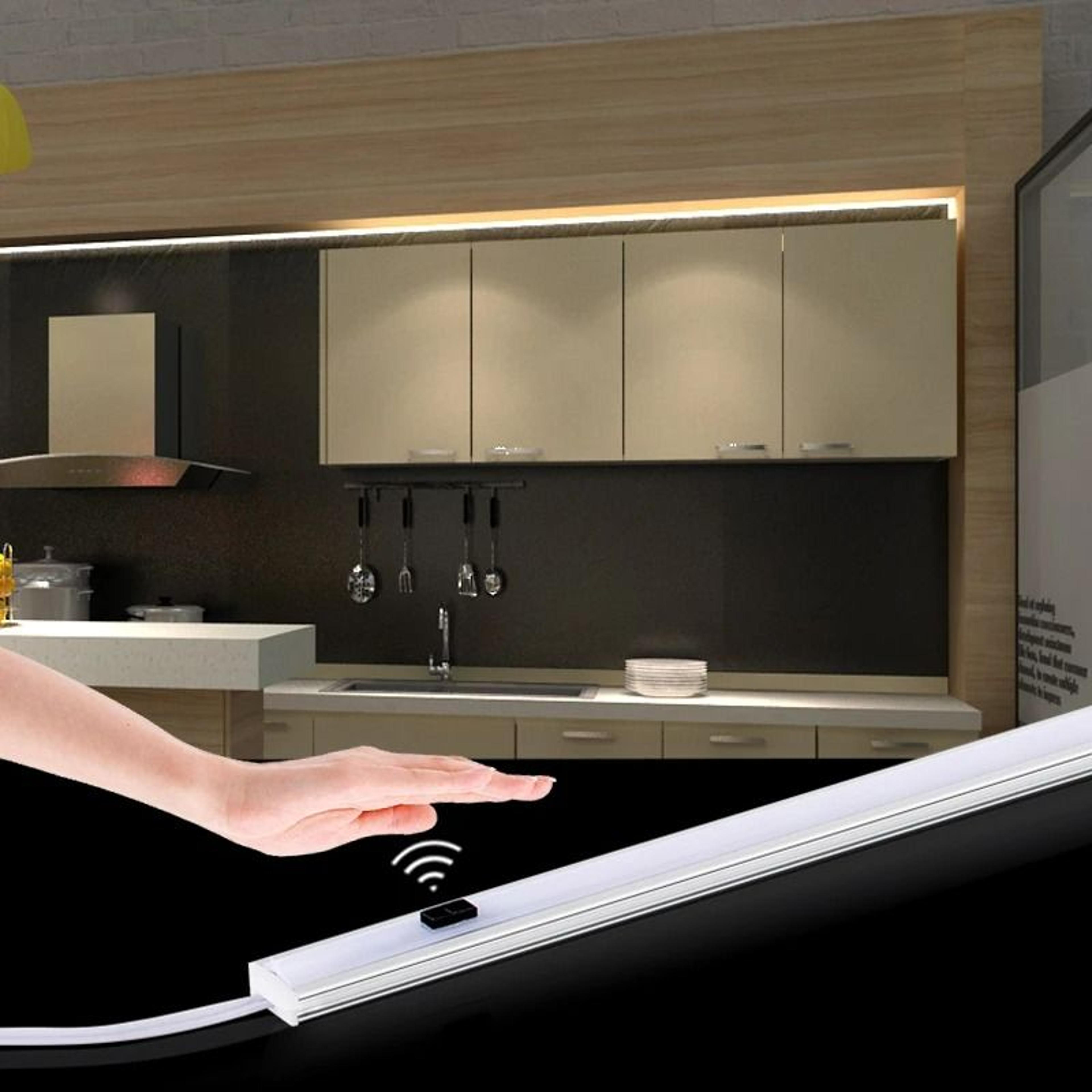 WaveGlow Touchless USB Night Light 3