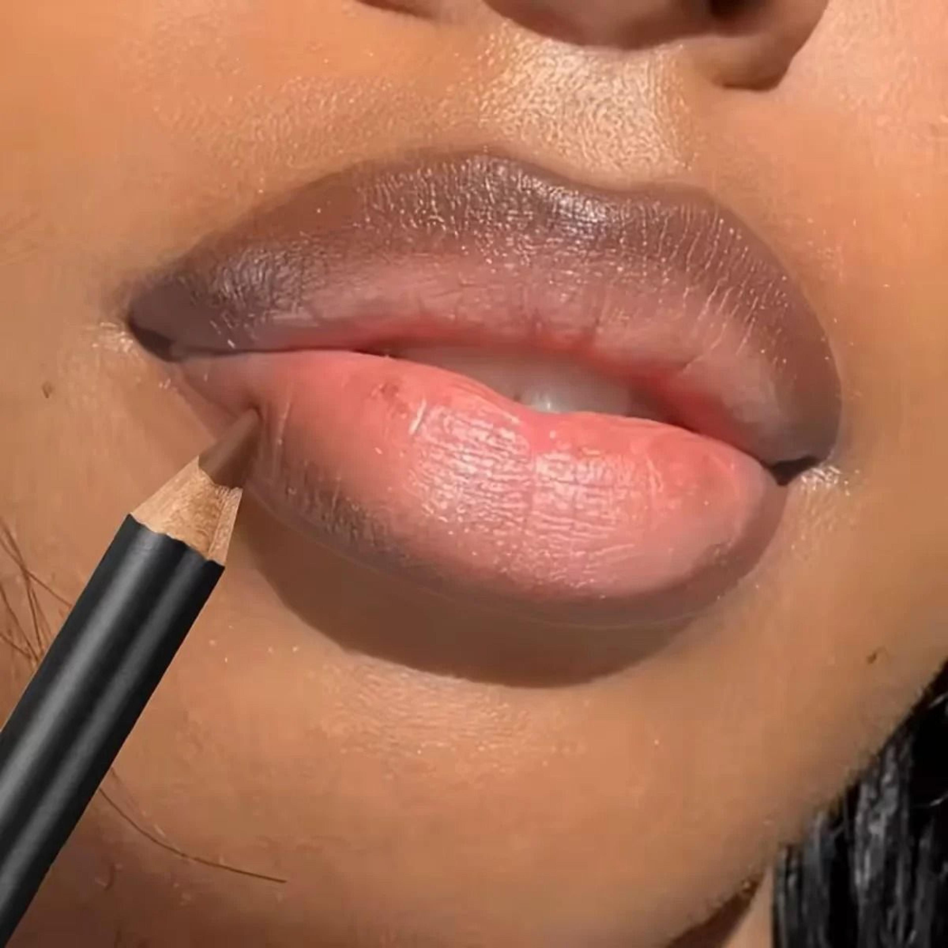 Waterproof Matte Lipliner Pencil Long Lasting Moisturizing Lip Contour Makeup 2