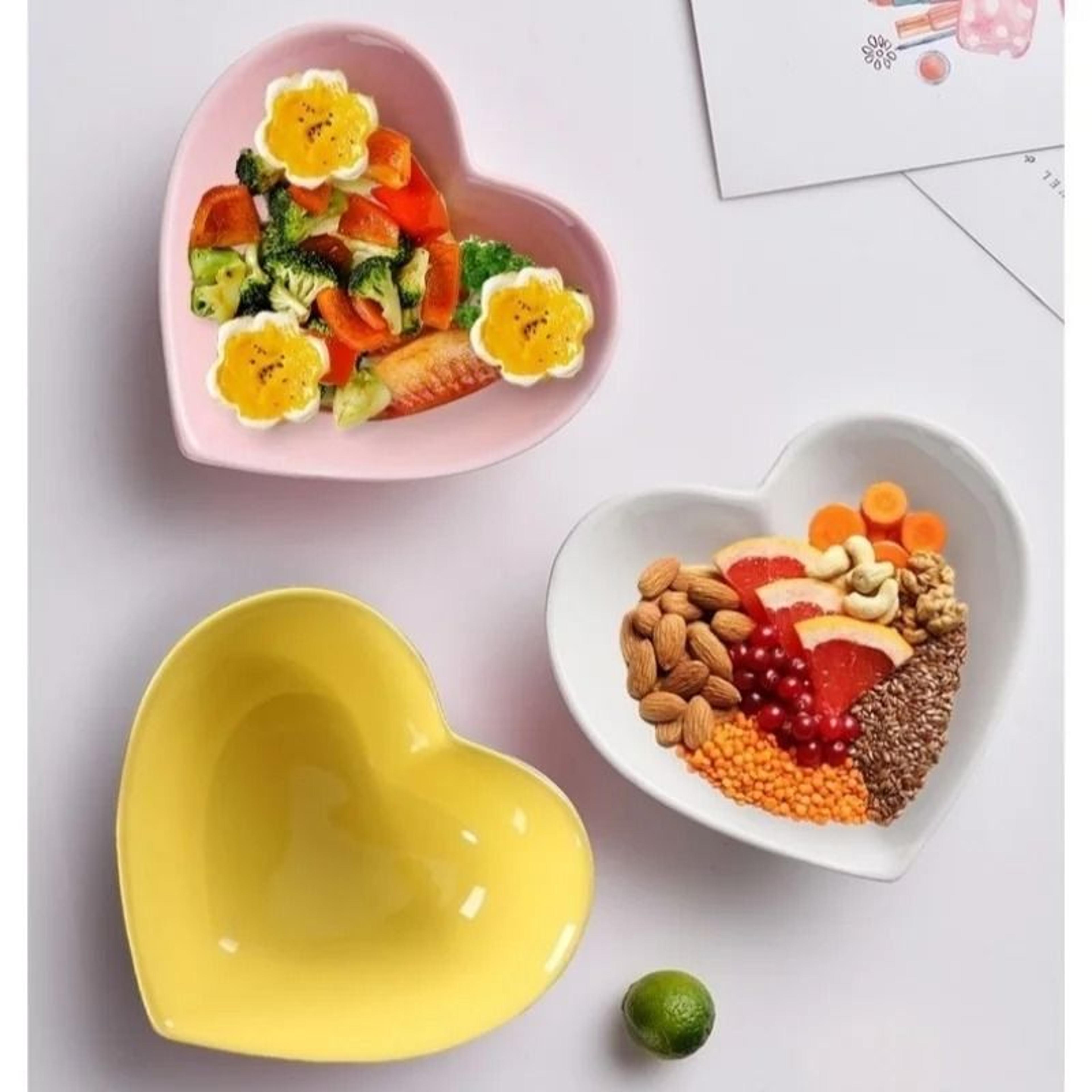 Cute Love Heart Ceramic Saucer  Elegant Dessert Salad And Snack Tray For Modern Tableware 4