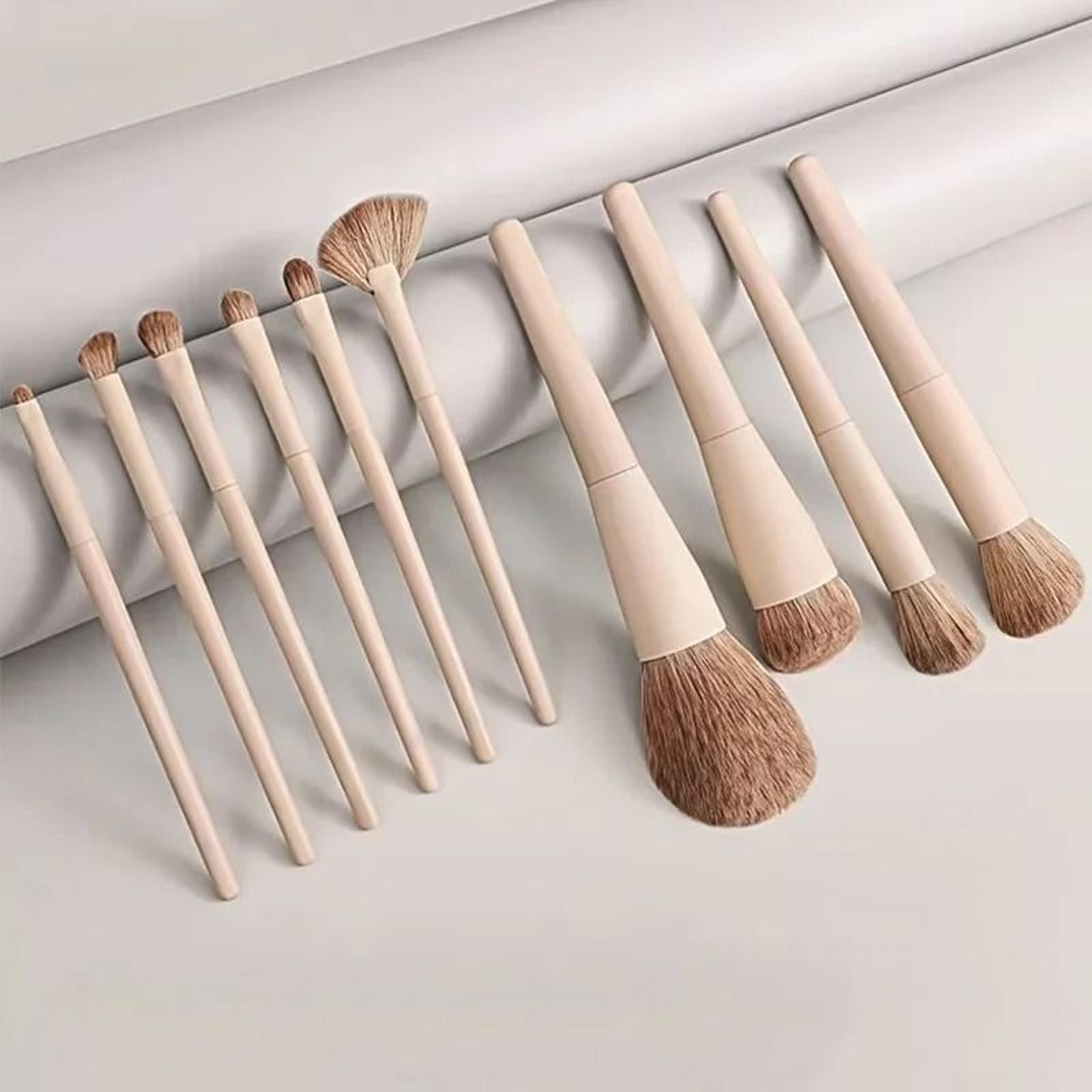 13 Piece Professional Soft Makeup Brush Set With Storage Bag 17