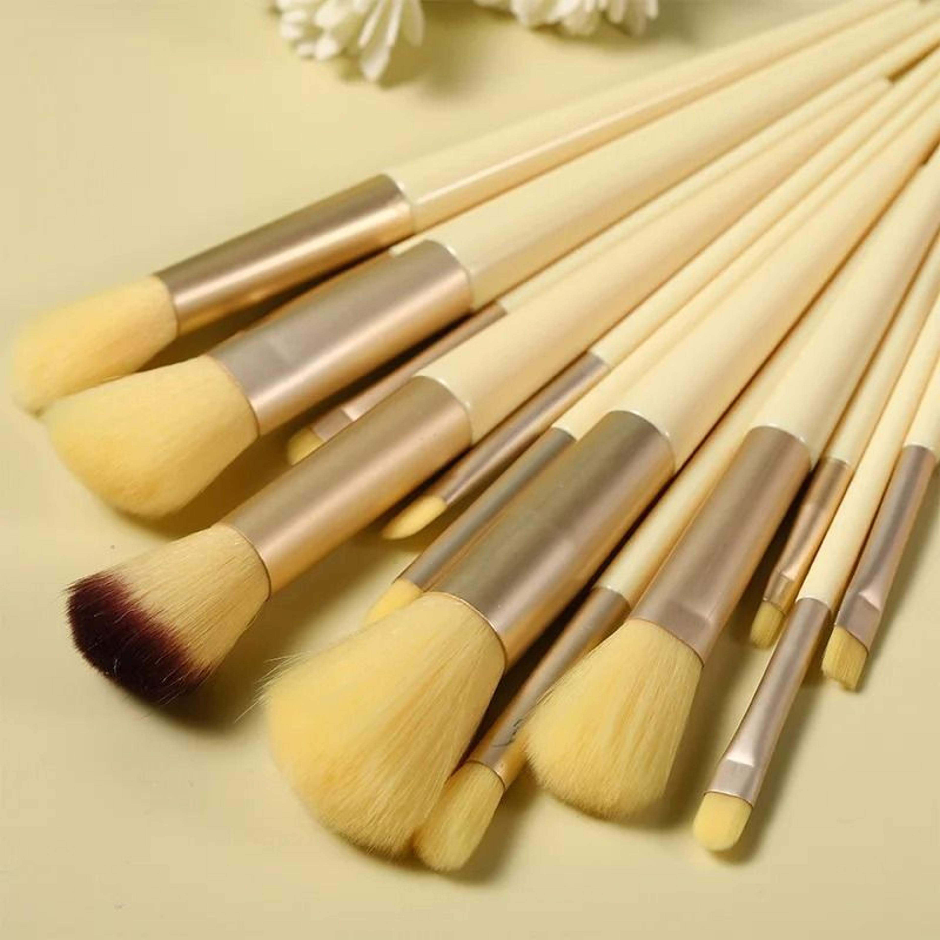 13 Piece Professional Soft Makeup Brush Set With Storage Bag 11