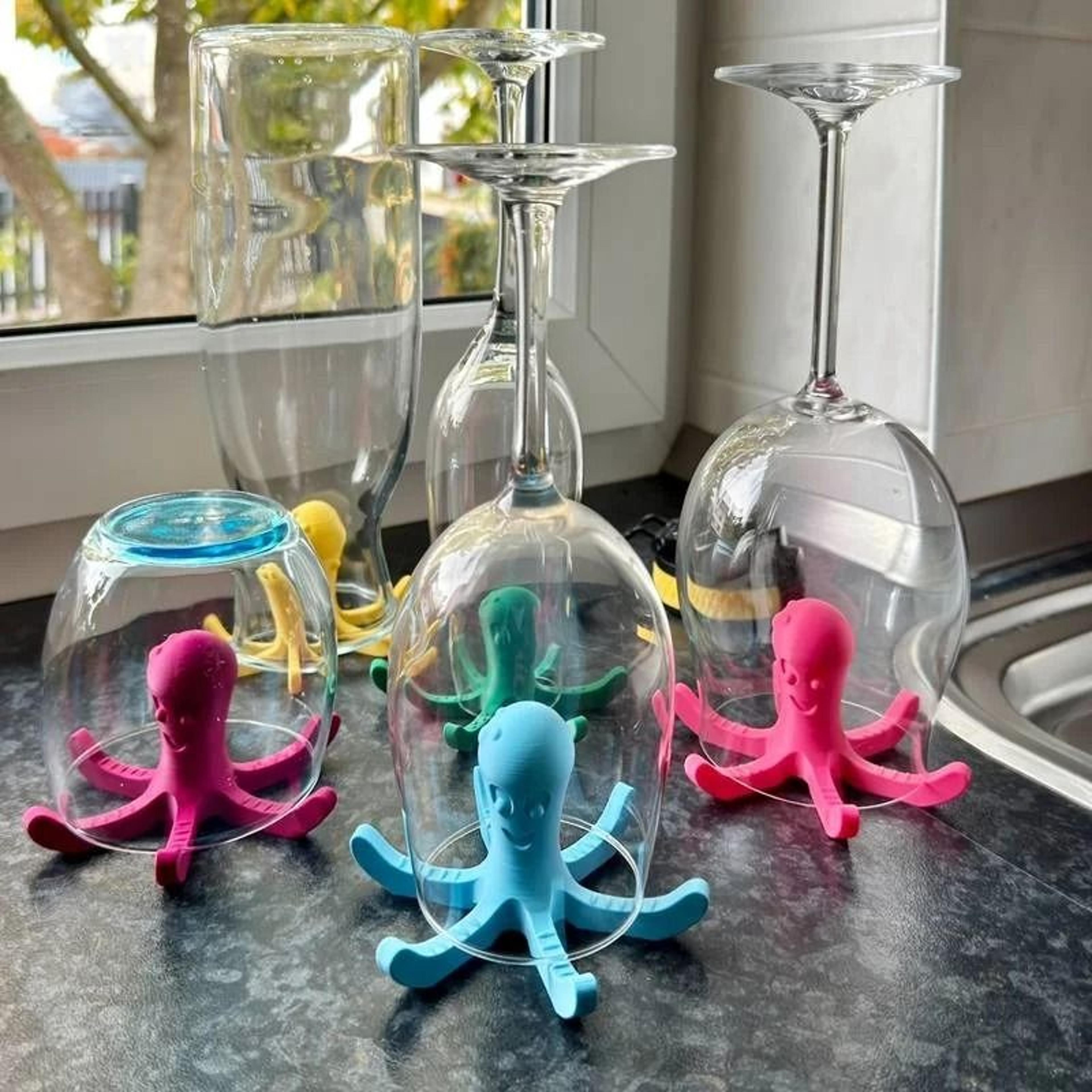 OctopusShaped Water Bottle Drying Rack 1