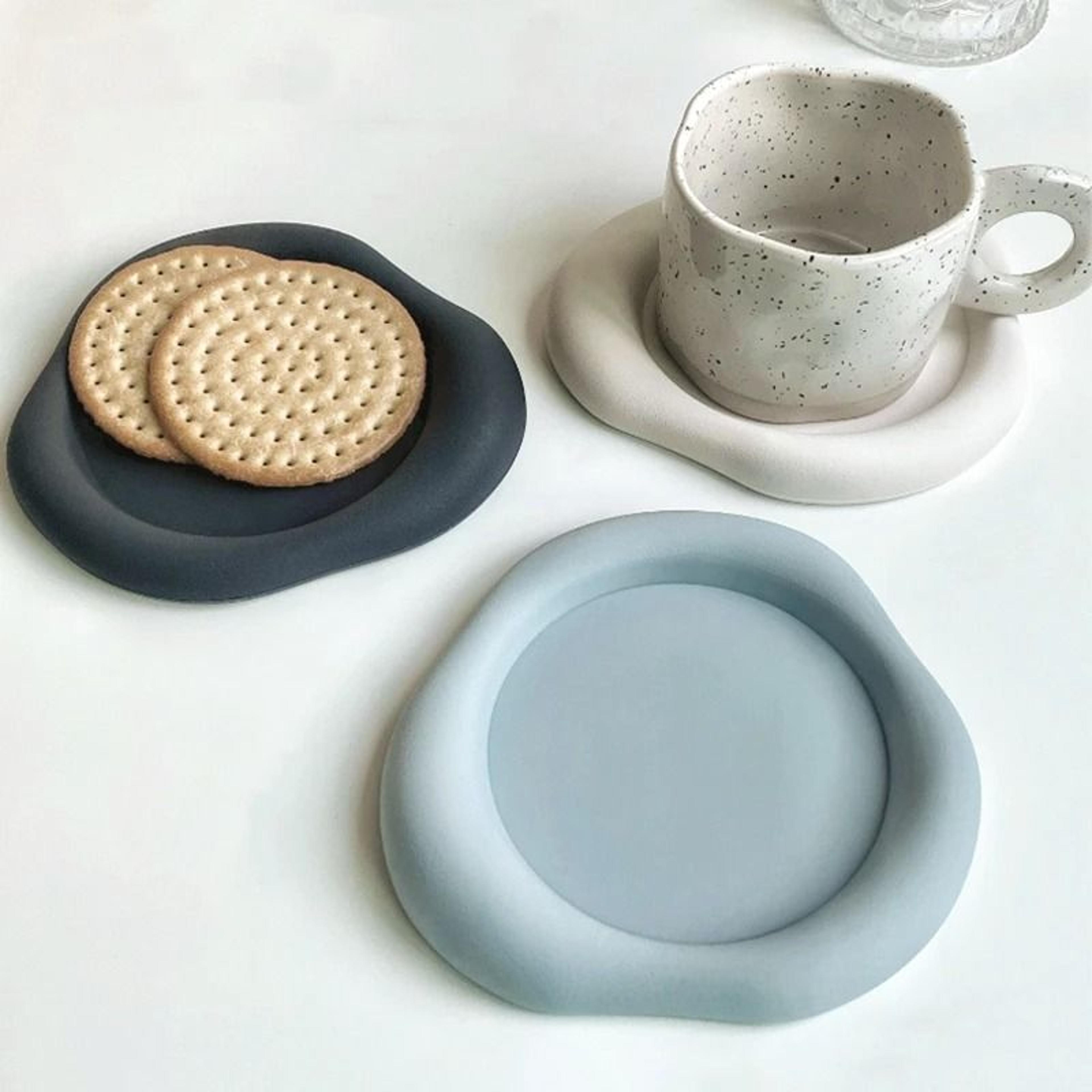 cloud shape silicone coasters – high-performance imitation ceramic heat insulation & non-slip drink mat