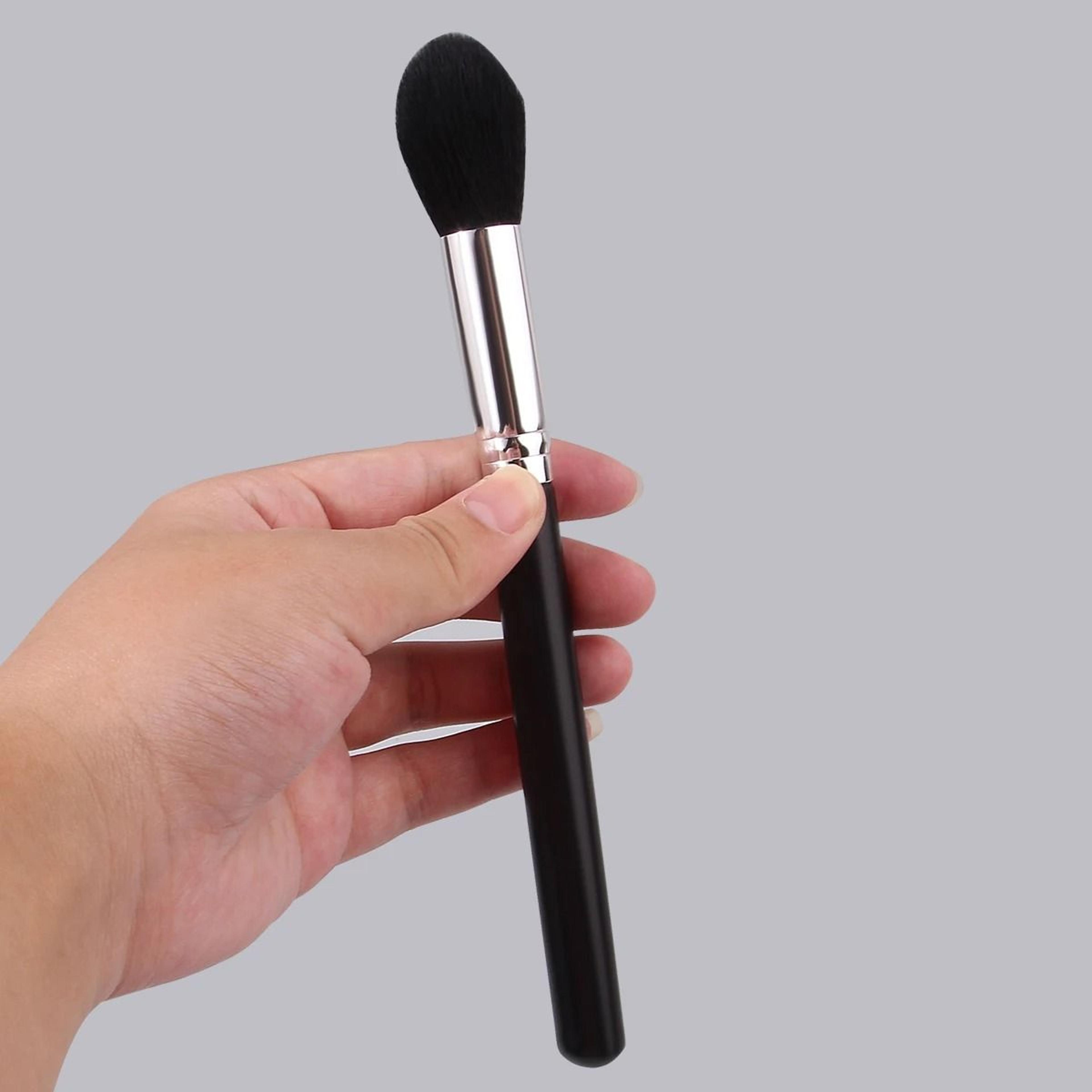 HighQuality Soft Flame Makeup Brush Professional Highlight Smudge Blush MultiPurpose Beauty Tool 4