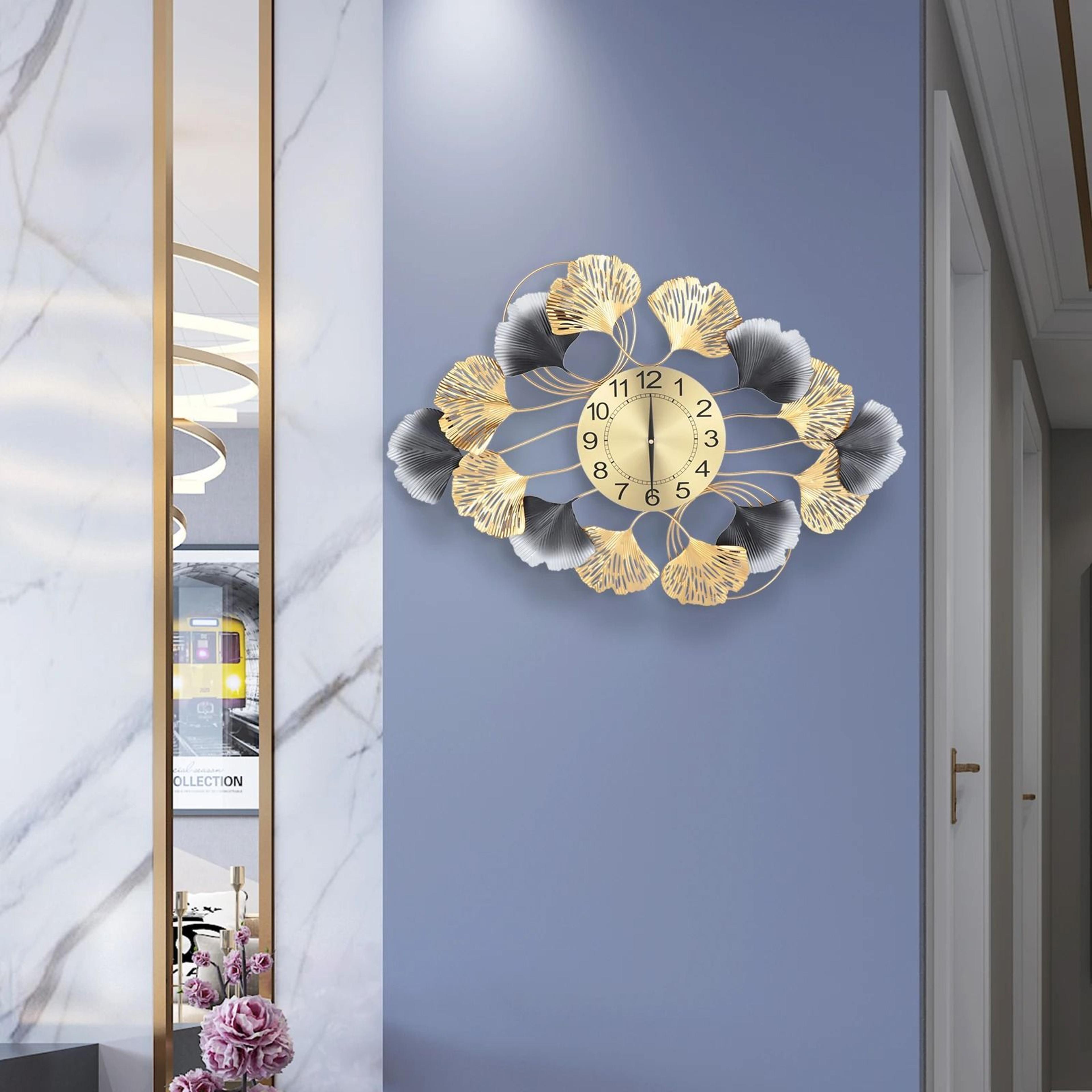 Luxe Ginkgo Leaf Artistic Wall Clock 4