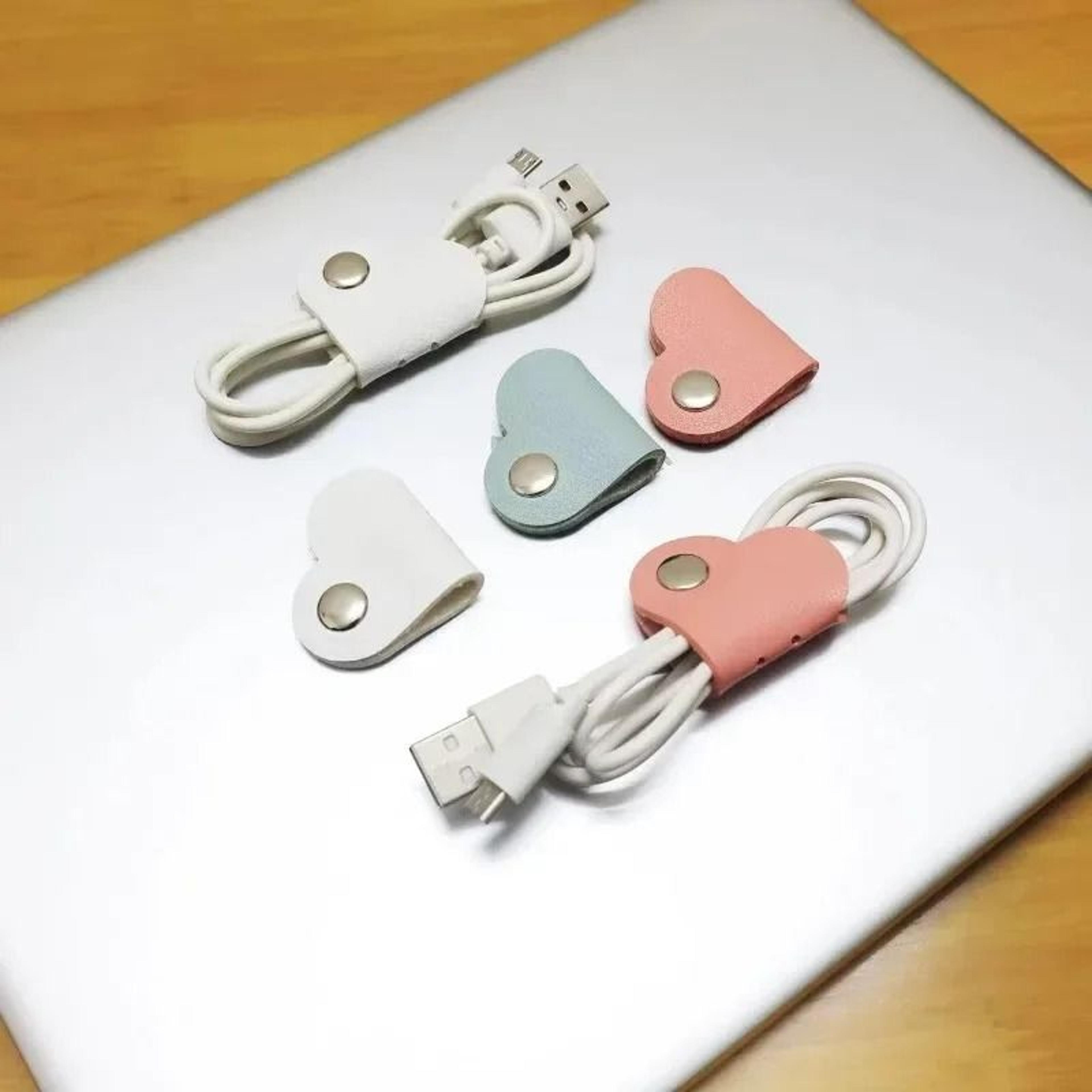 3Pcs HeartShaped Faux Leather Cable Cord Winder  Management Clips 2