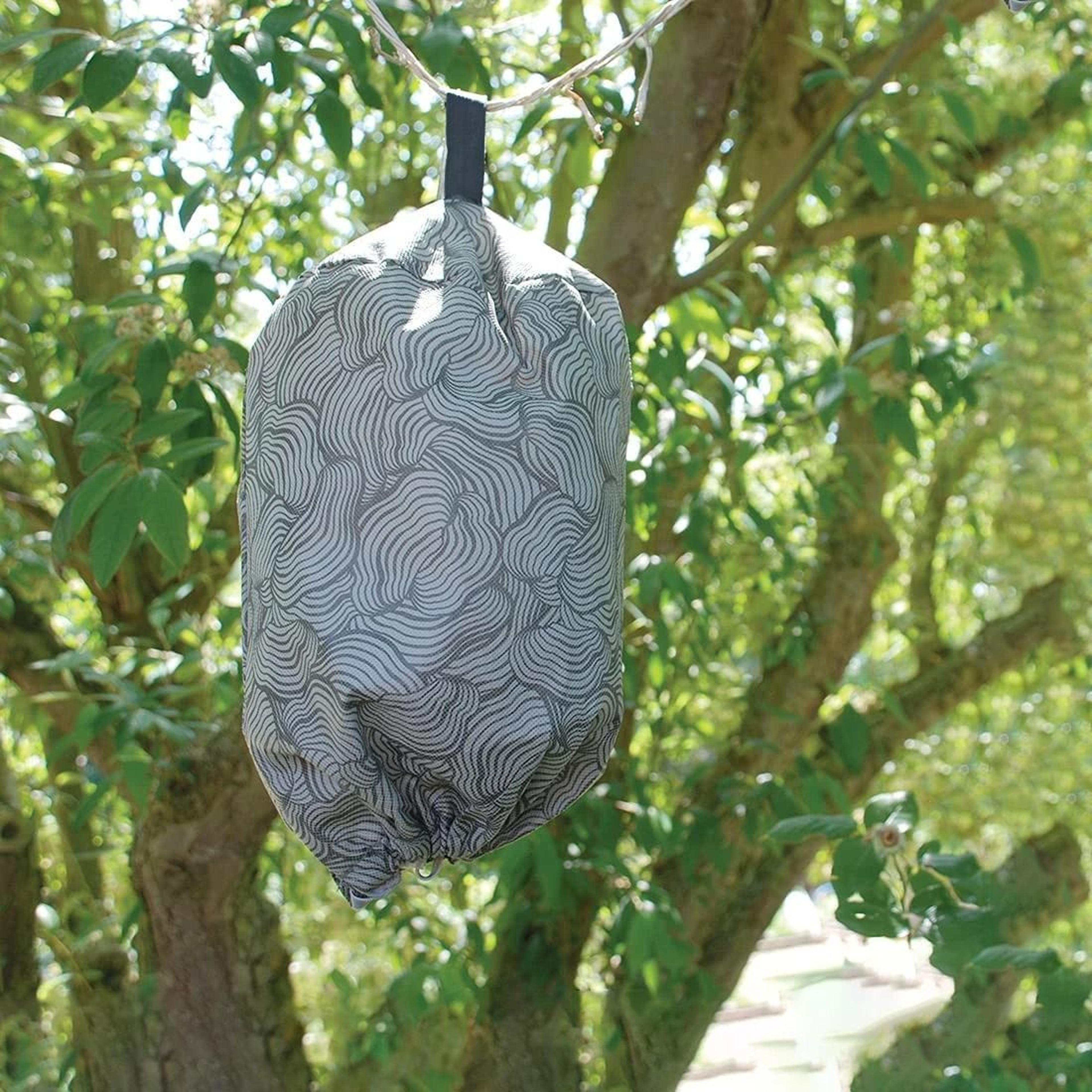 Hanging Wasp Nest Decoy Outdoor NonWoven Fabric Fake Hornet Deterrent Repeller 3