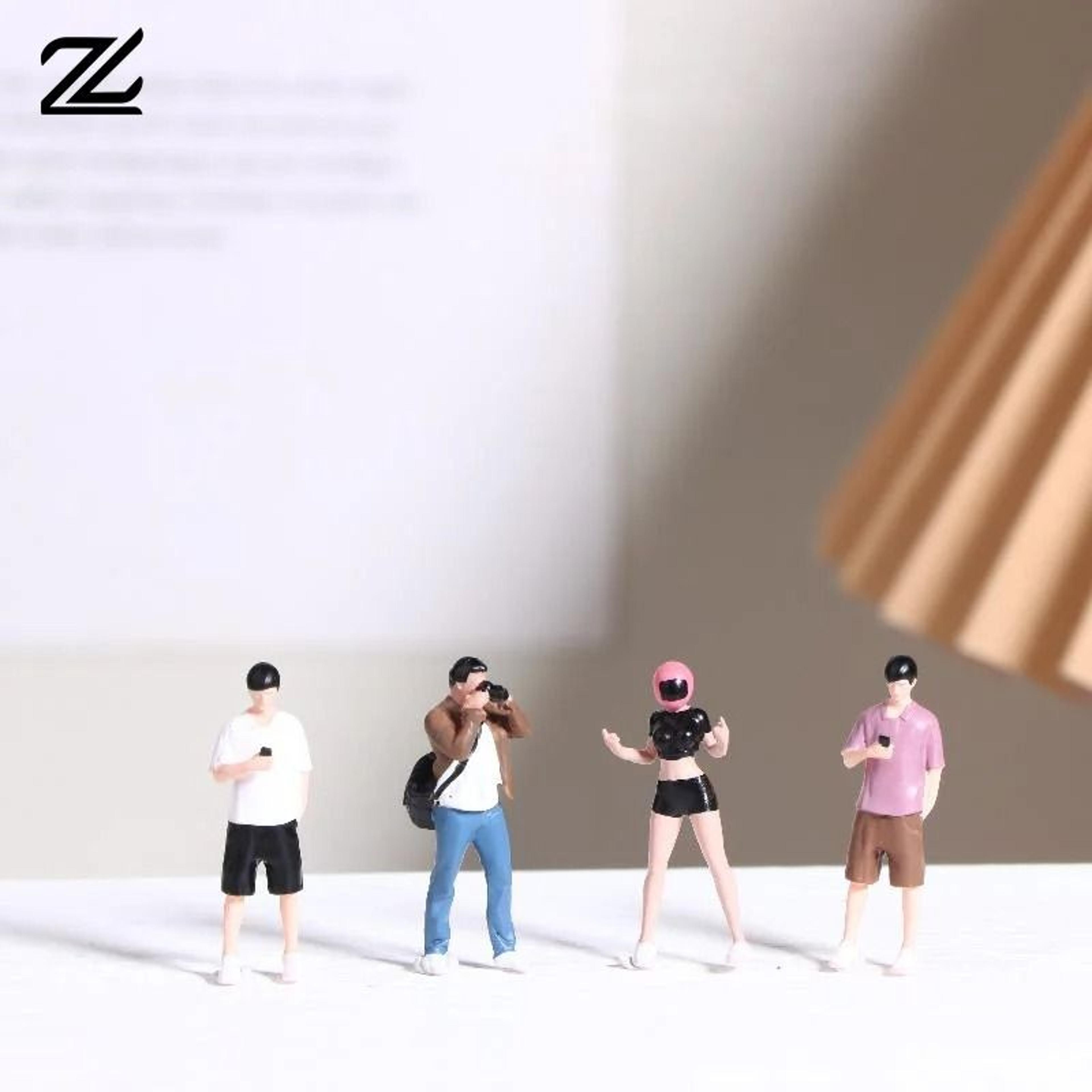 1/64 scale miniature photographer sand table figure model
