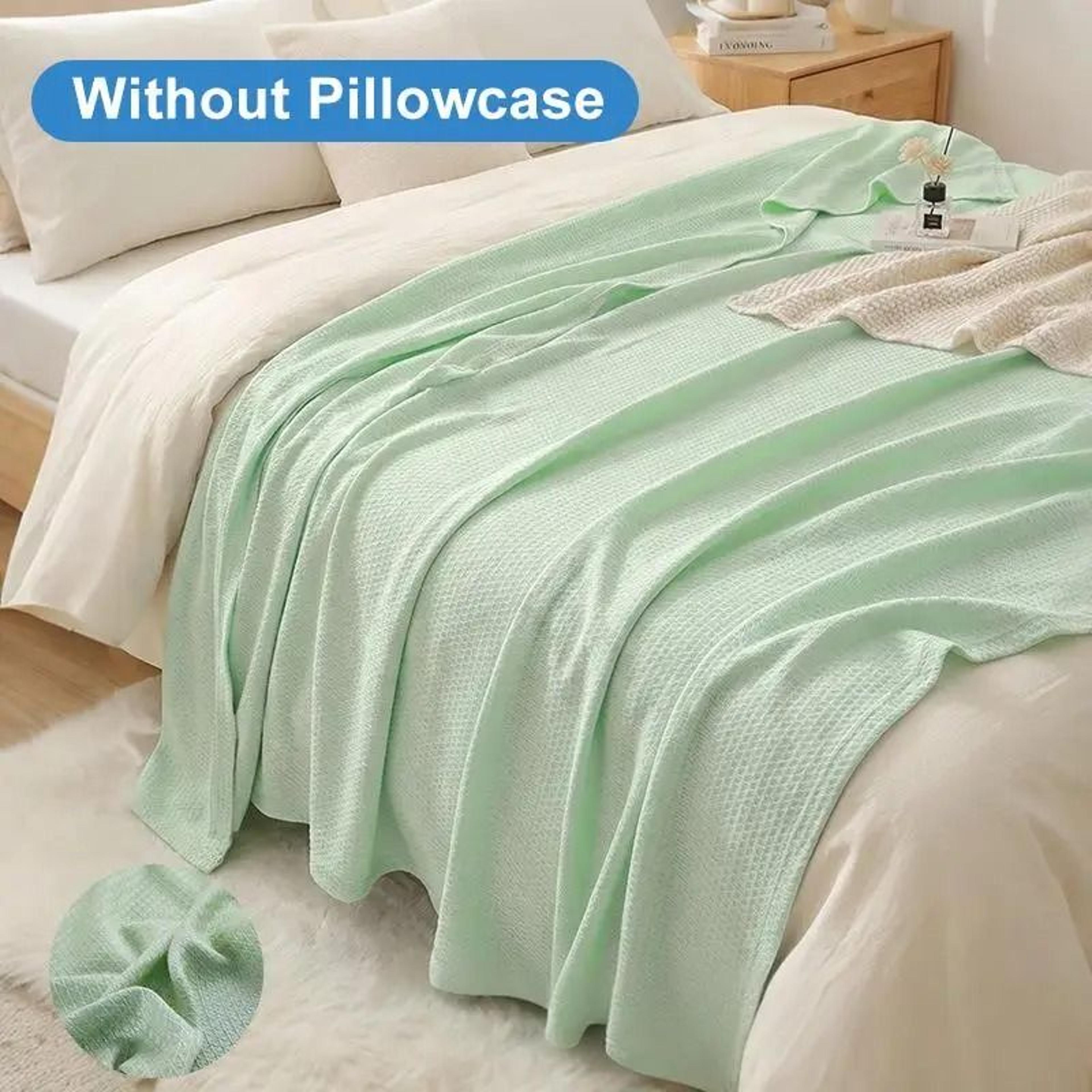 Bamboo Fiber Thin Summer Cooling Blanket  Soft Lightweight Breathable Quilt 10