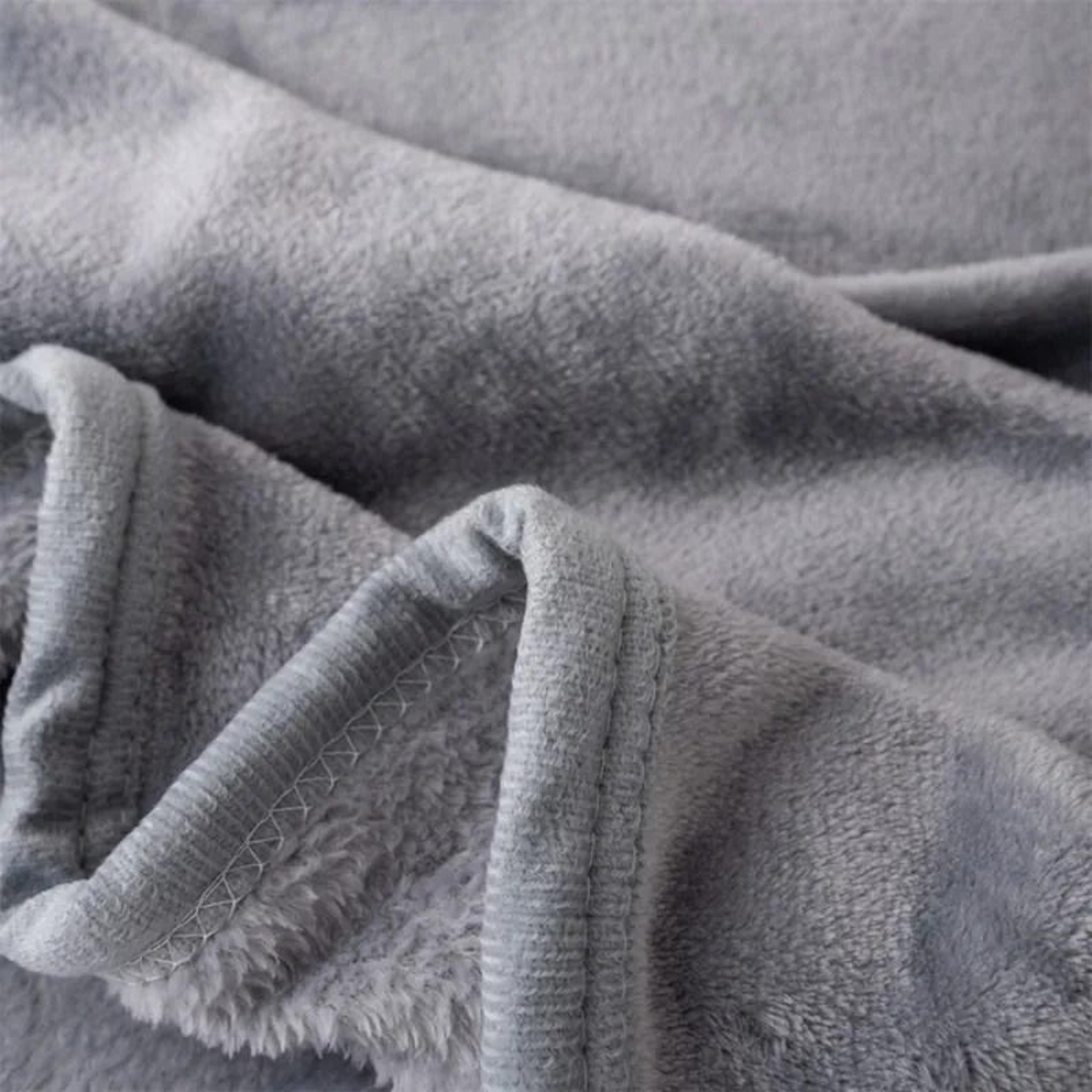 Spring Autumn Soft Flannel Throw Blanket MultiFunctional Cozy Nap Shawl  Bed Cover 4