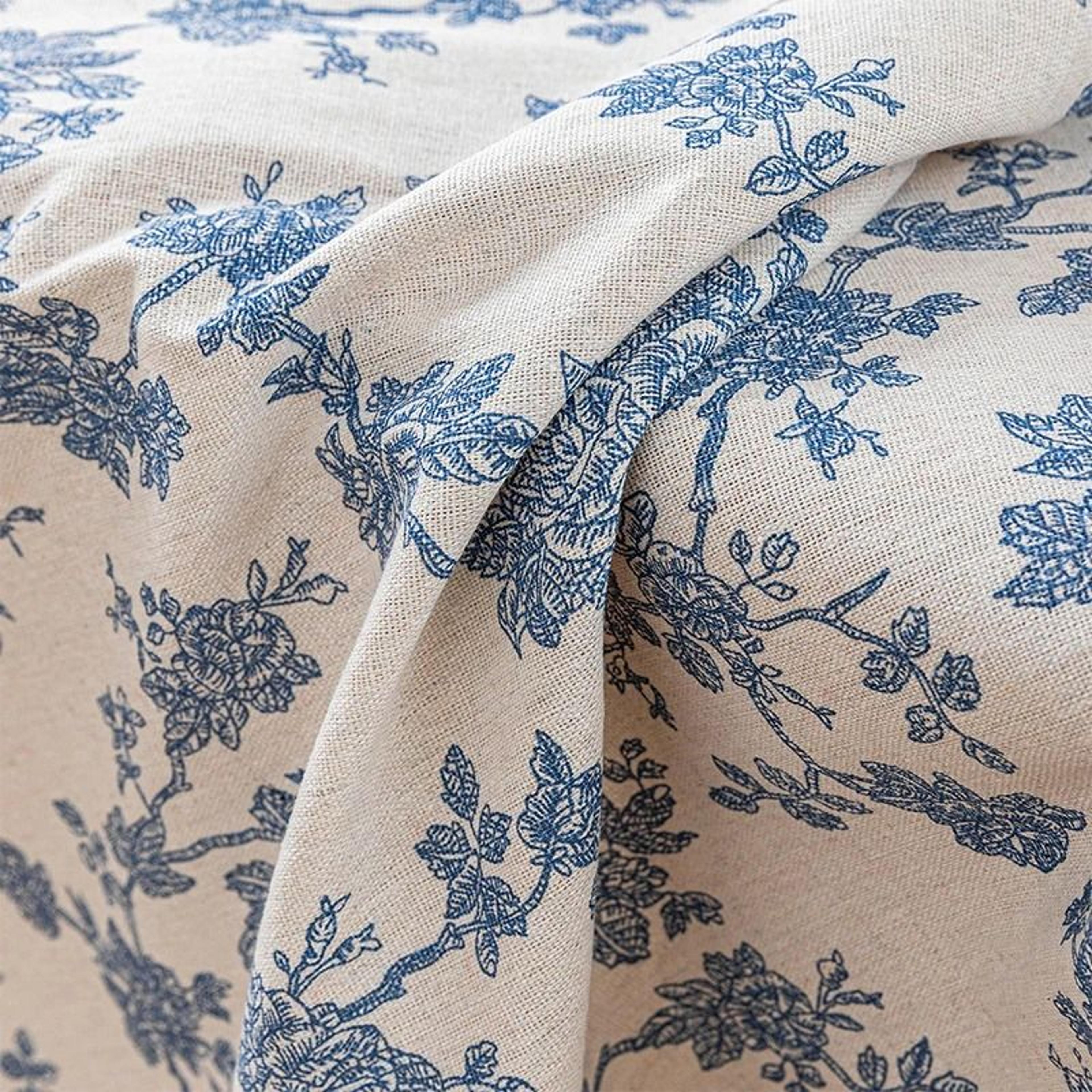 Blue Bohemian Floral Tassel Tablecloth DustProof Rectangle Fabric Cover For Kitchen  Holiday Party 3