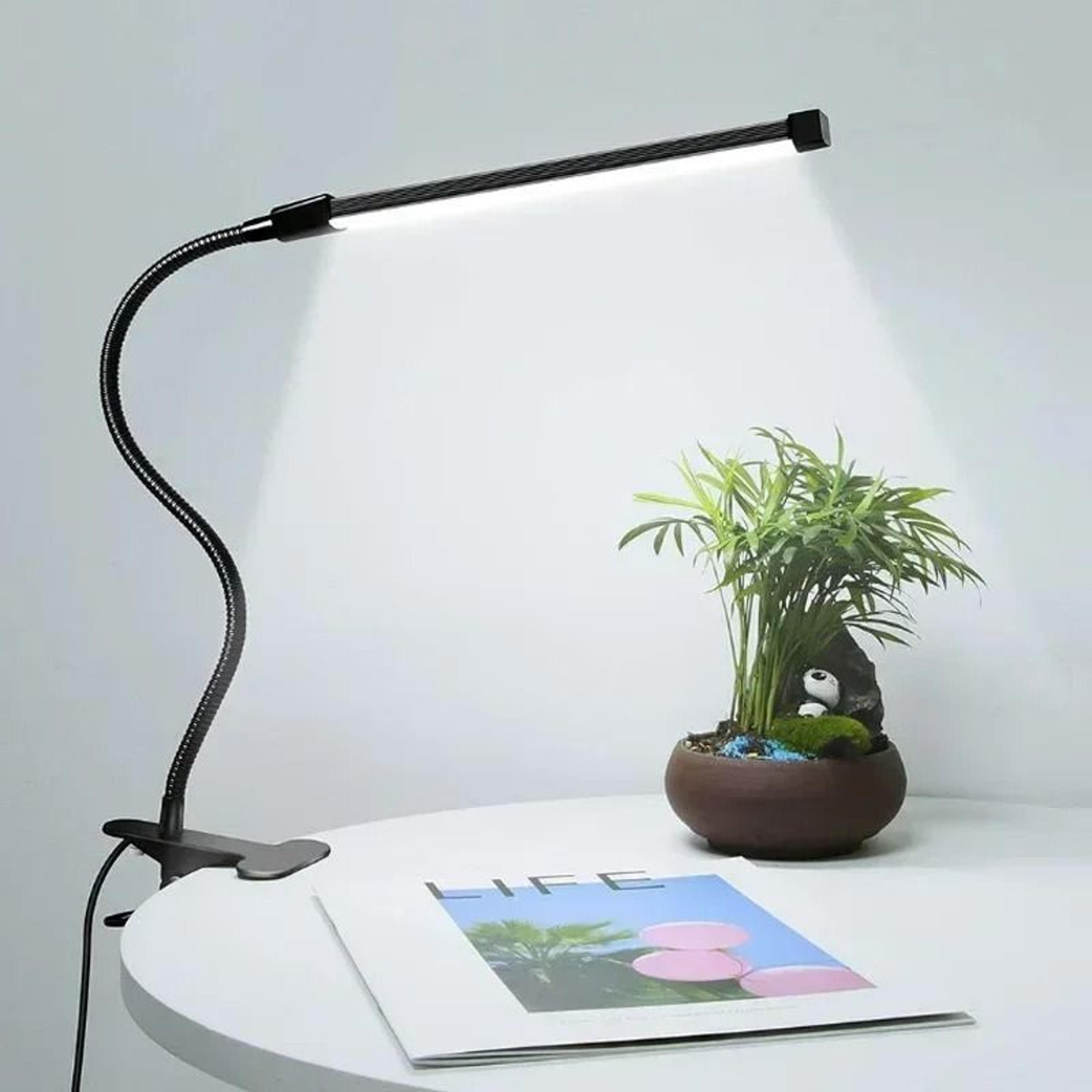 led clip-on desk reading lamp – flexible eye-protection bedside light for dorm & study