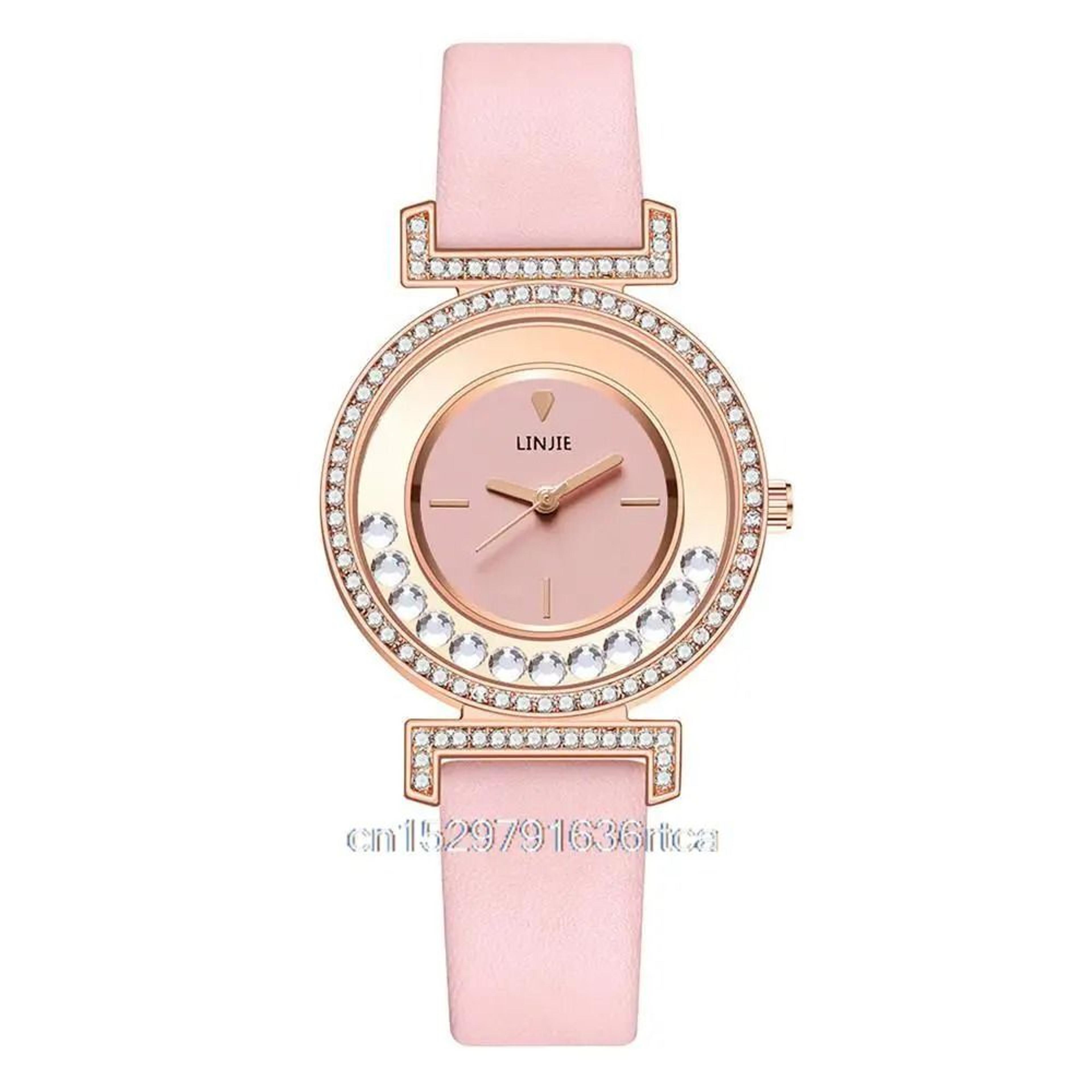 Exquisite Minimalist Diamond Dial Leather Strap Quartz Watch For Women 7