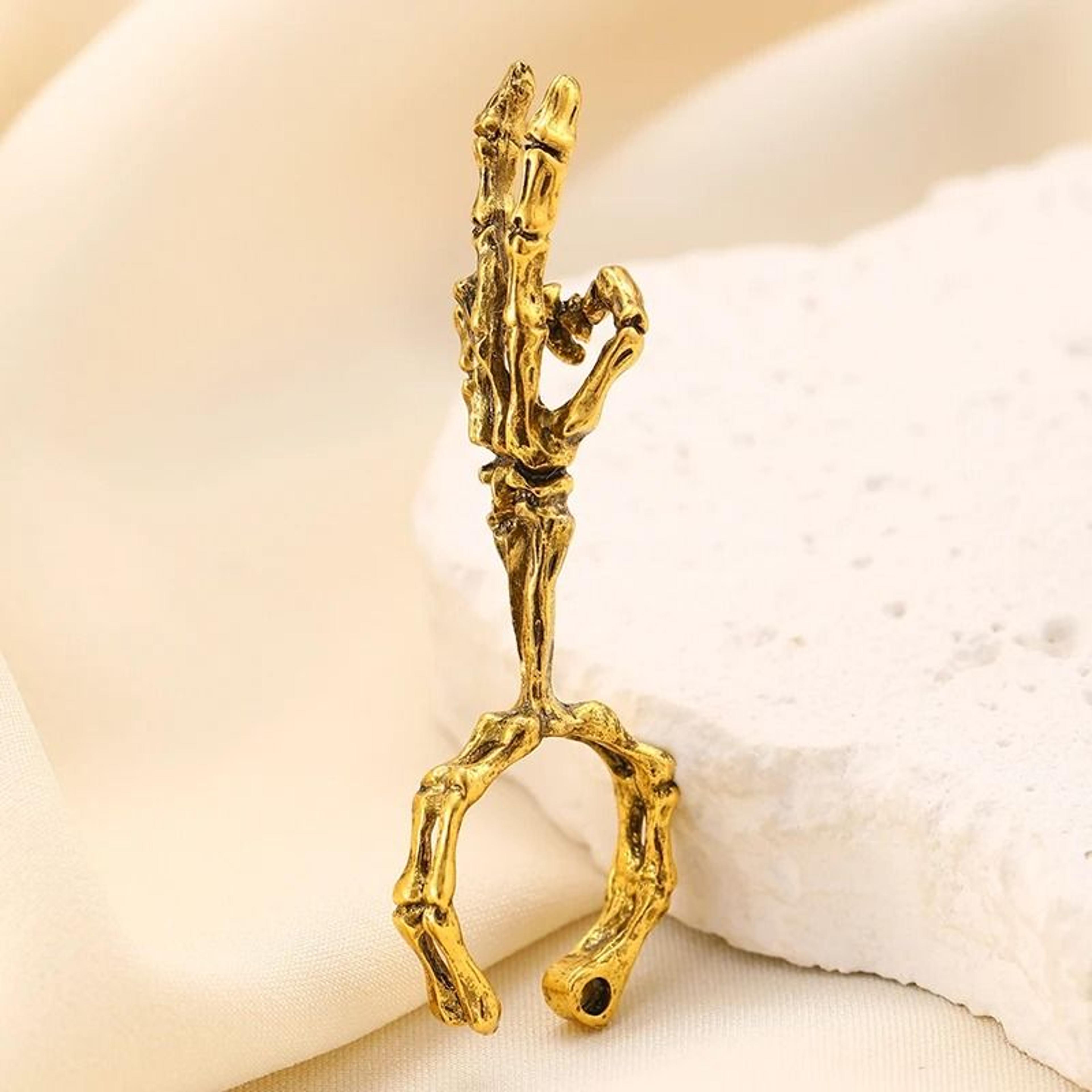 Vintage Personality Cigarette Holder Ring HandsFree Smoking Bracket 3