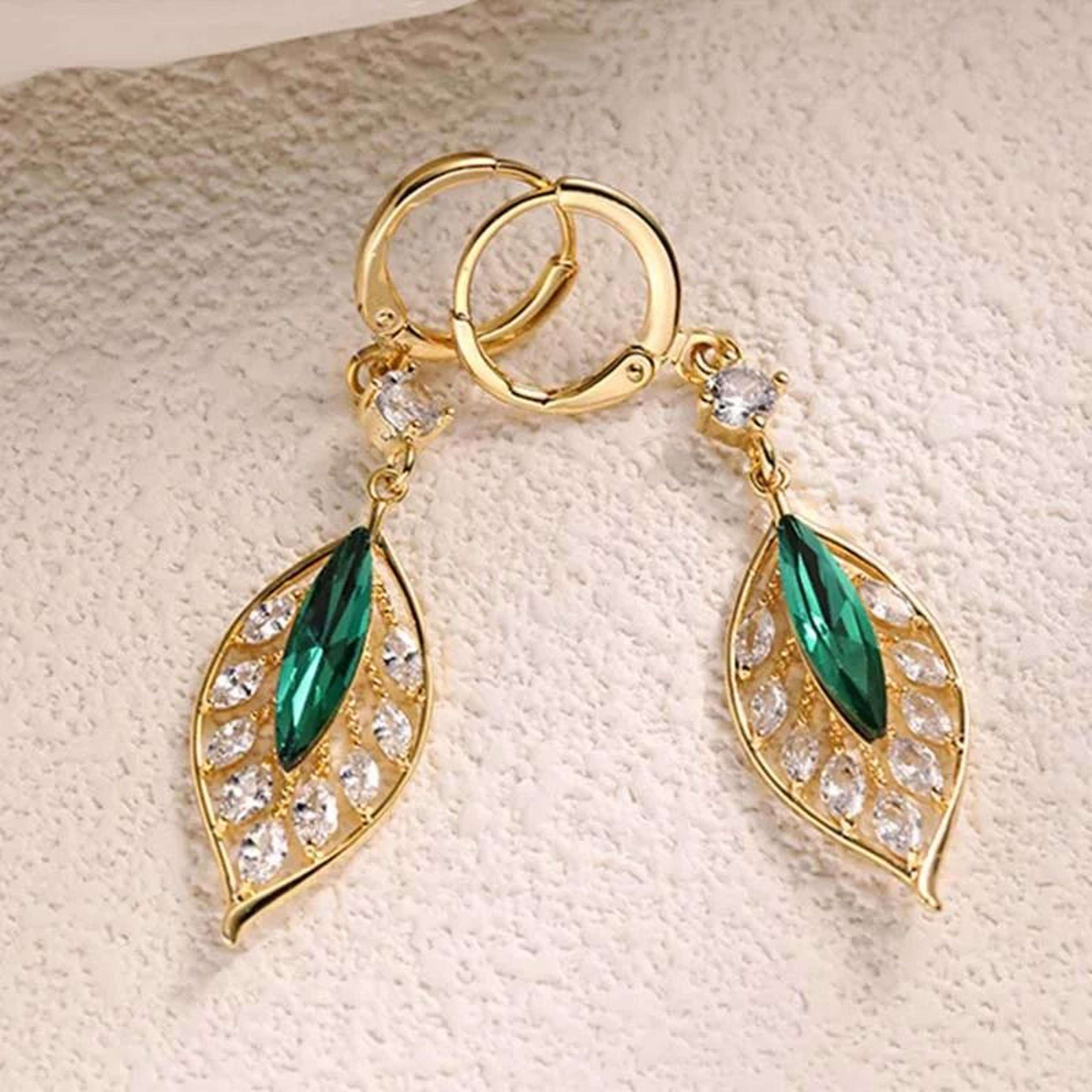 Exquisite Black Crystal Leaf Tassel Drop Earrings With MicroInlaid Cubic Zirconia 5