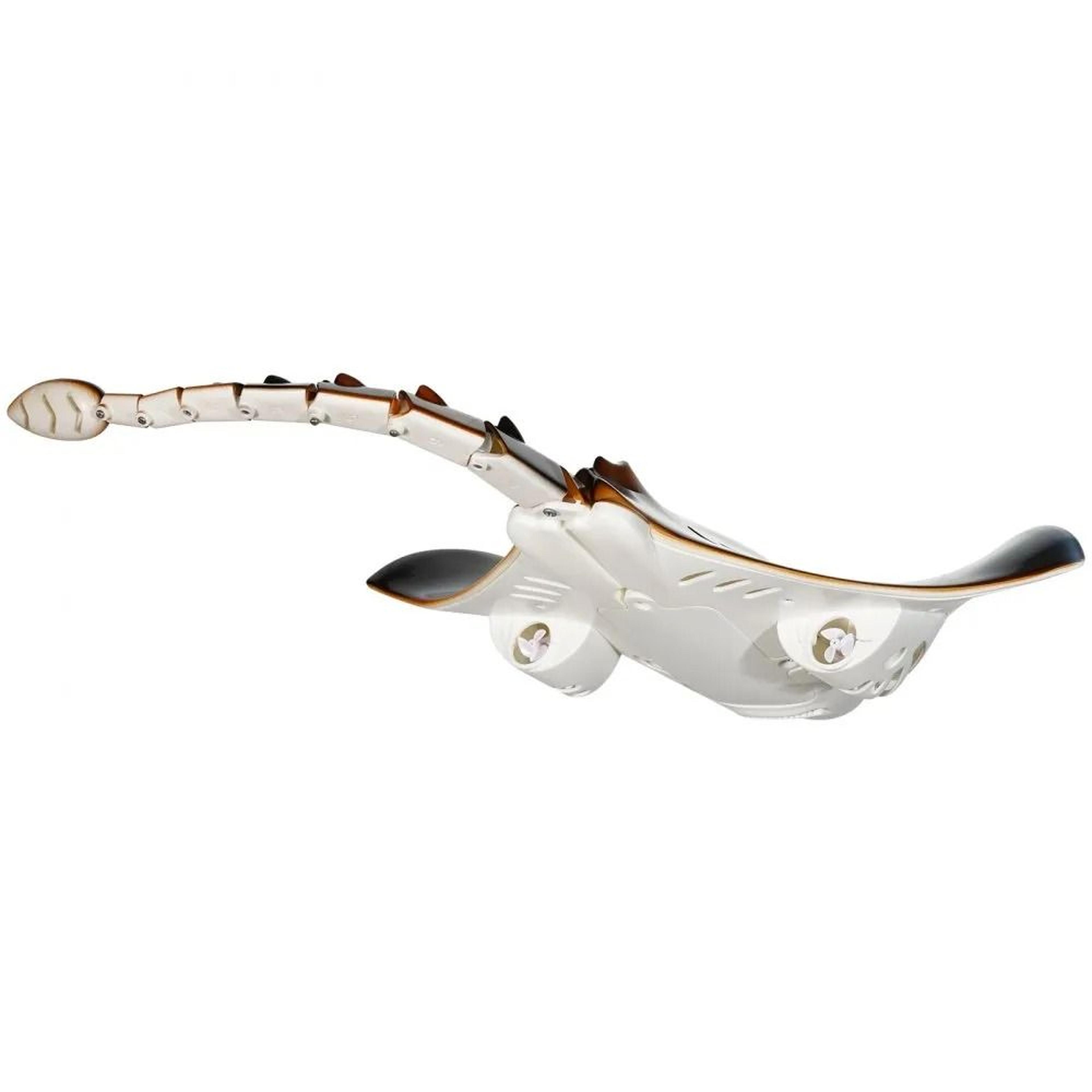 Remote Control Manta Ray Toy With LED Lights High Simulation RC Water Toy 8