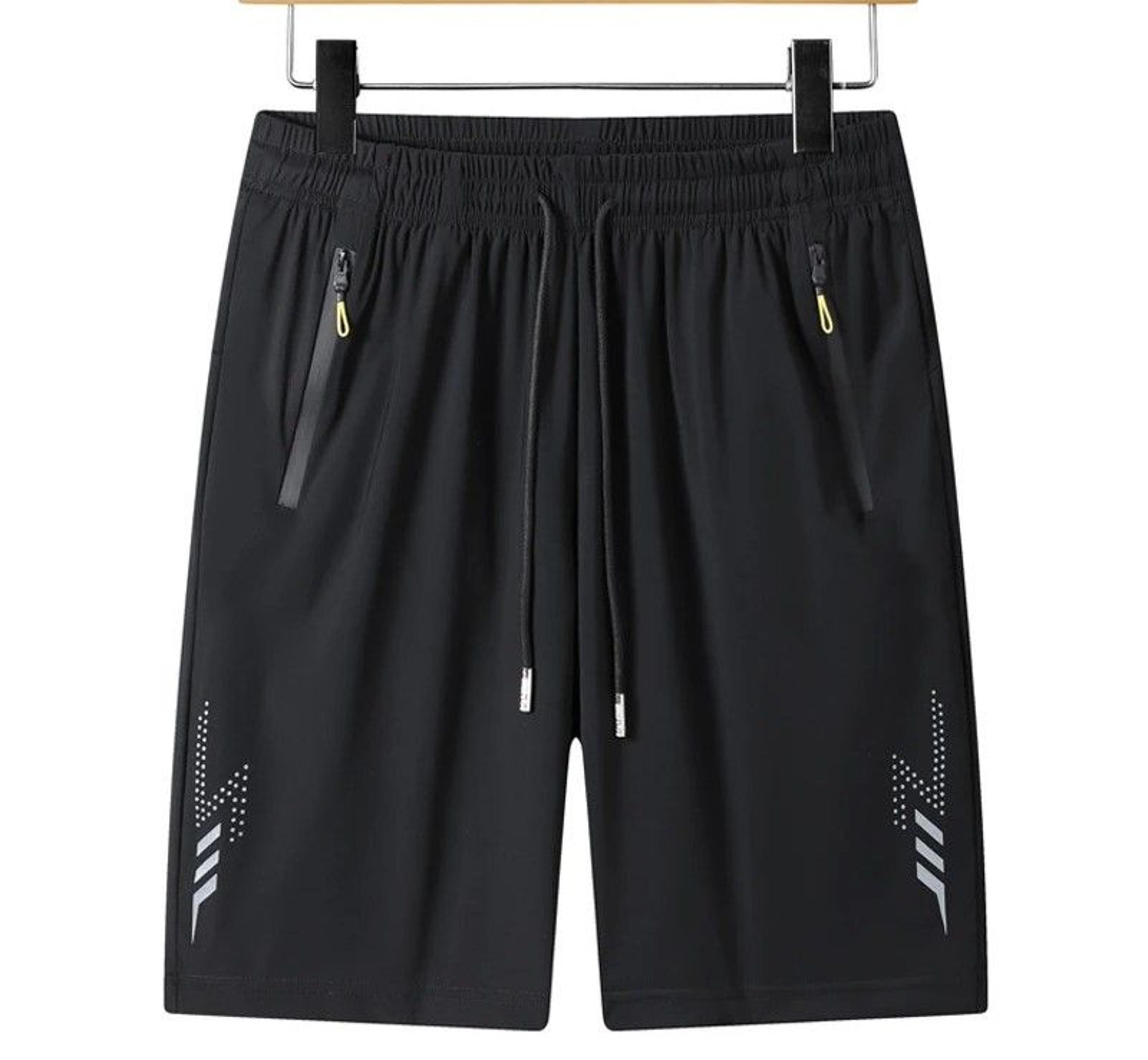 Lightweight Quick Dry Fitness Shorts For Men With Breathable Design 9
