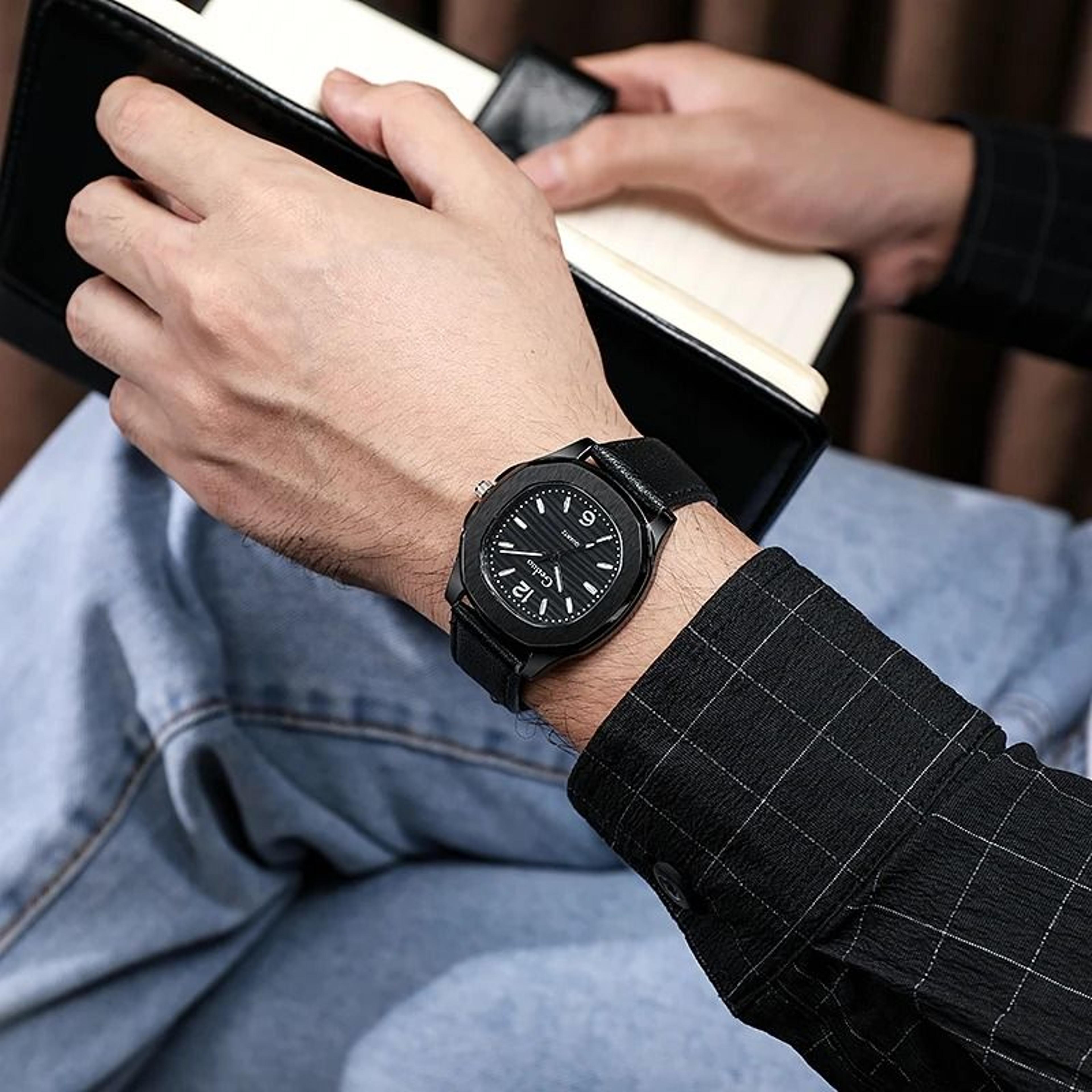 Classic Mens Sport Style Wristwatch 3