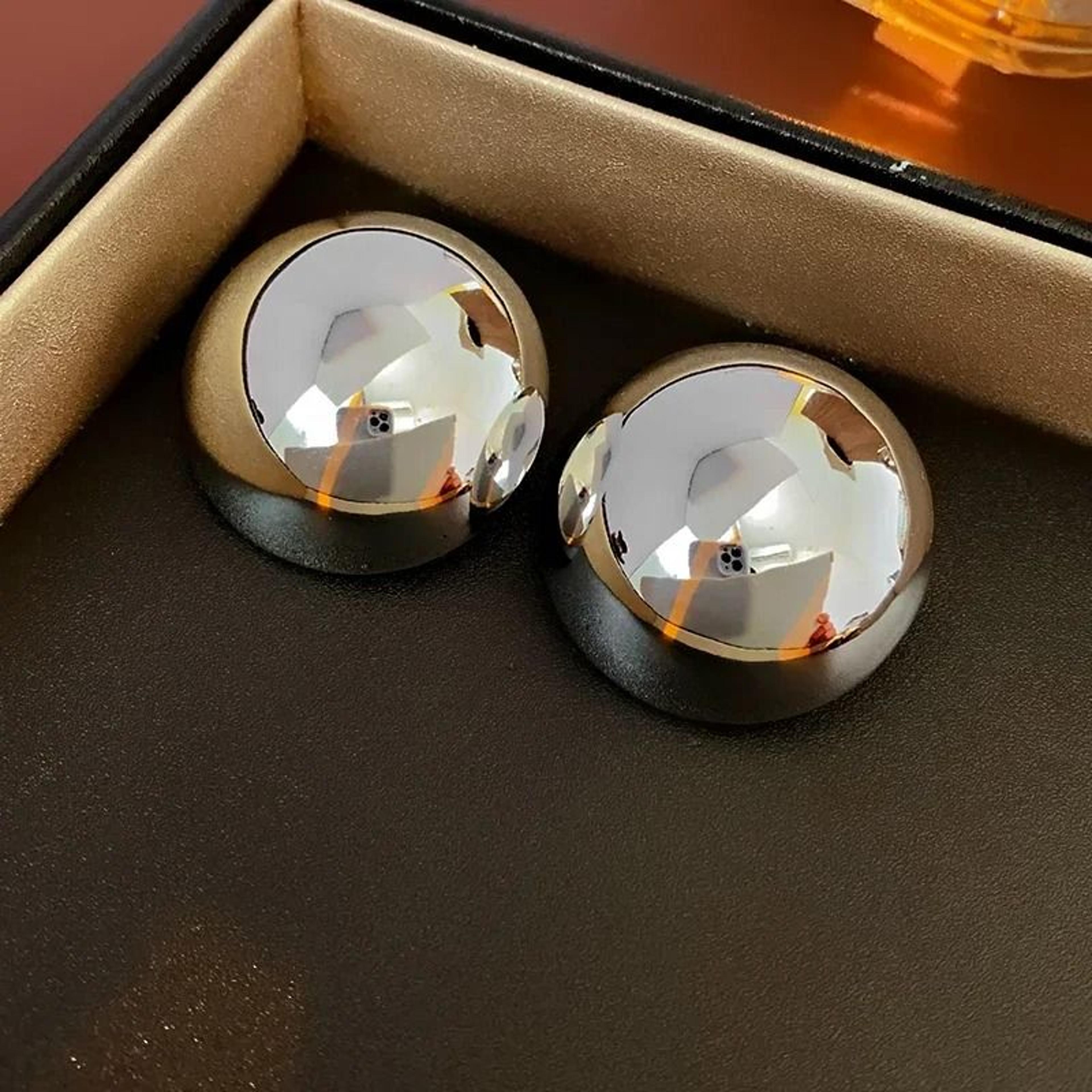 Smooth Metal Ball Stud Earrings 4