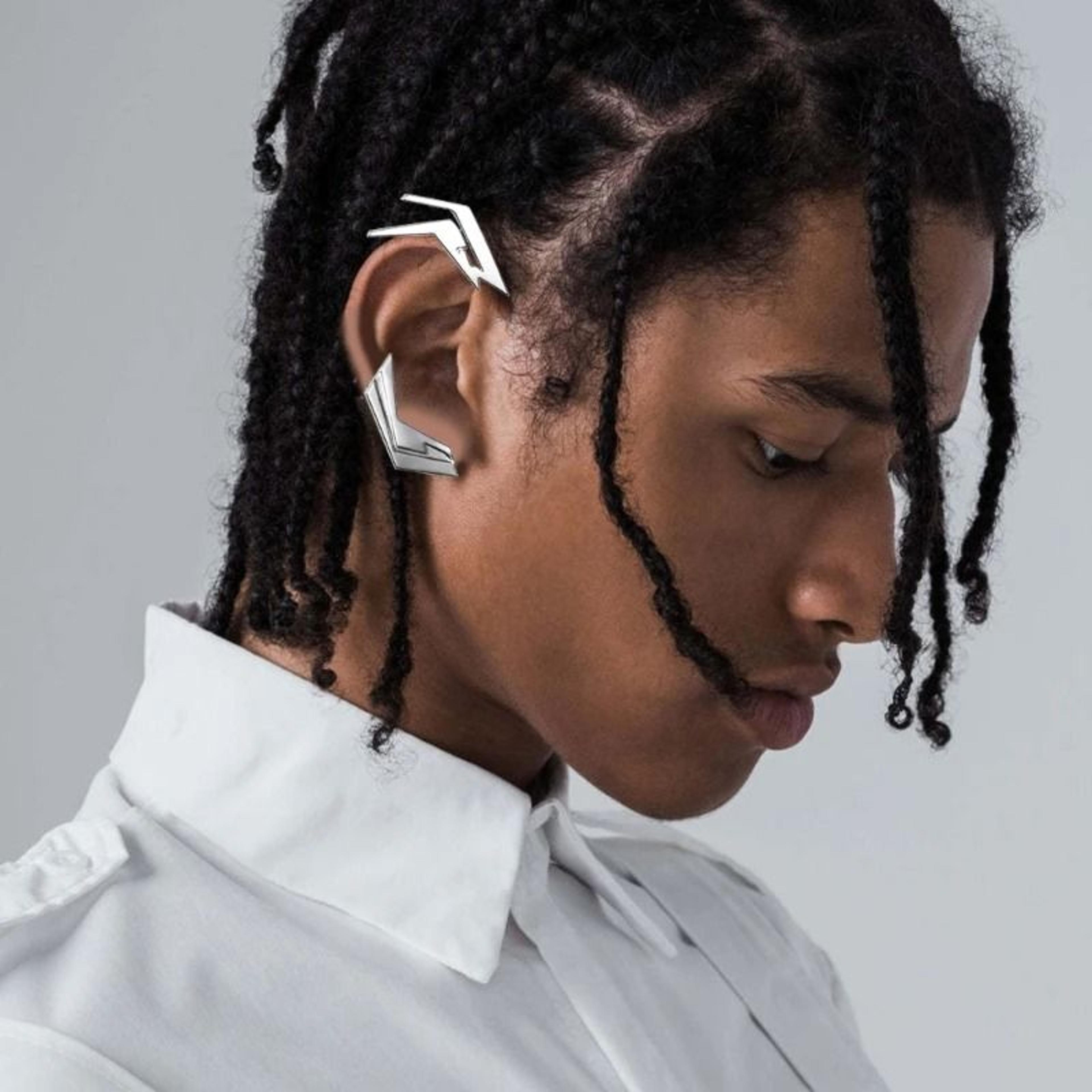 Unisex Silver Color Ear Clips Unique Futuristic Skeletal Spine Ear Hooks For Y2K Trendsetters 1