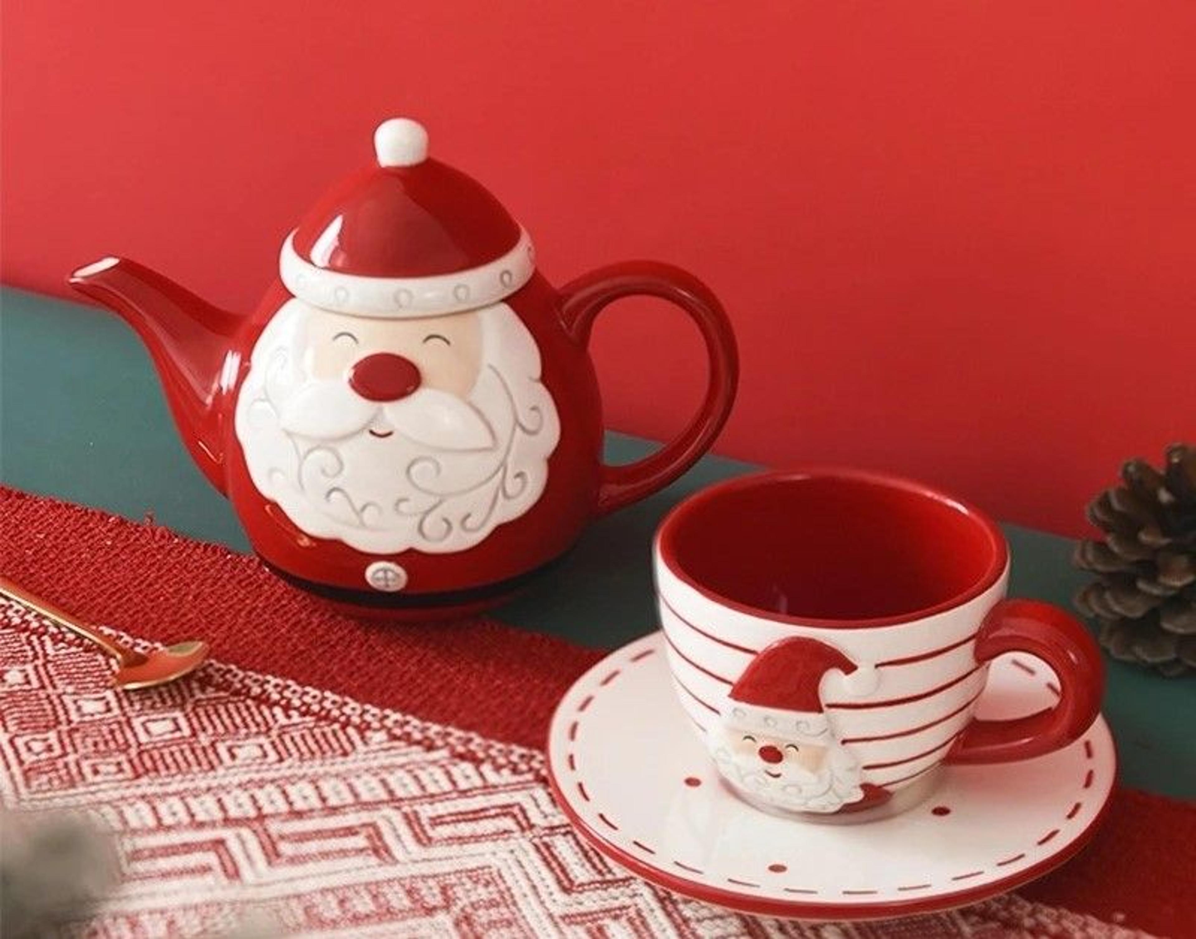 Santa Claus Ceramic Coffee Tea Set 2