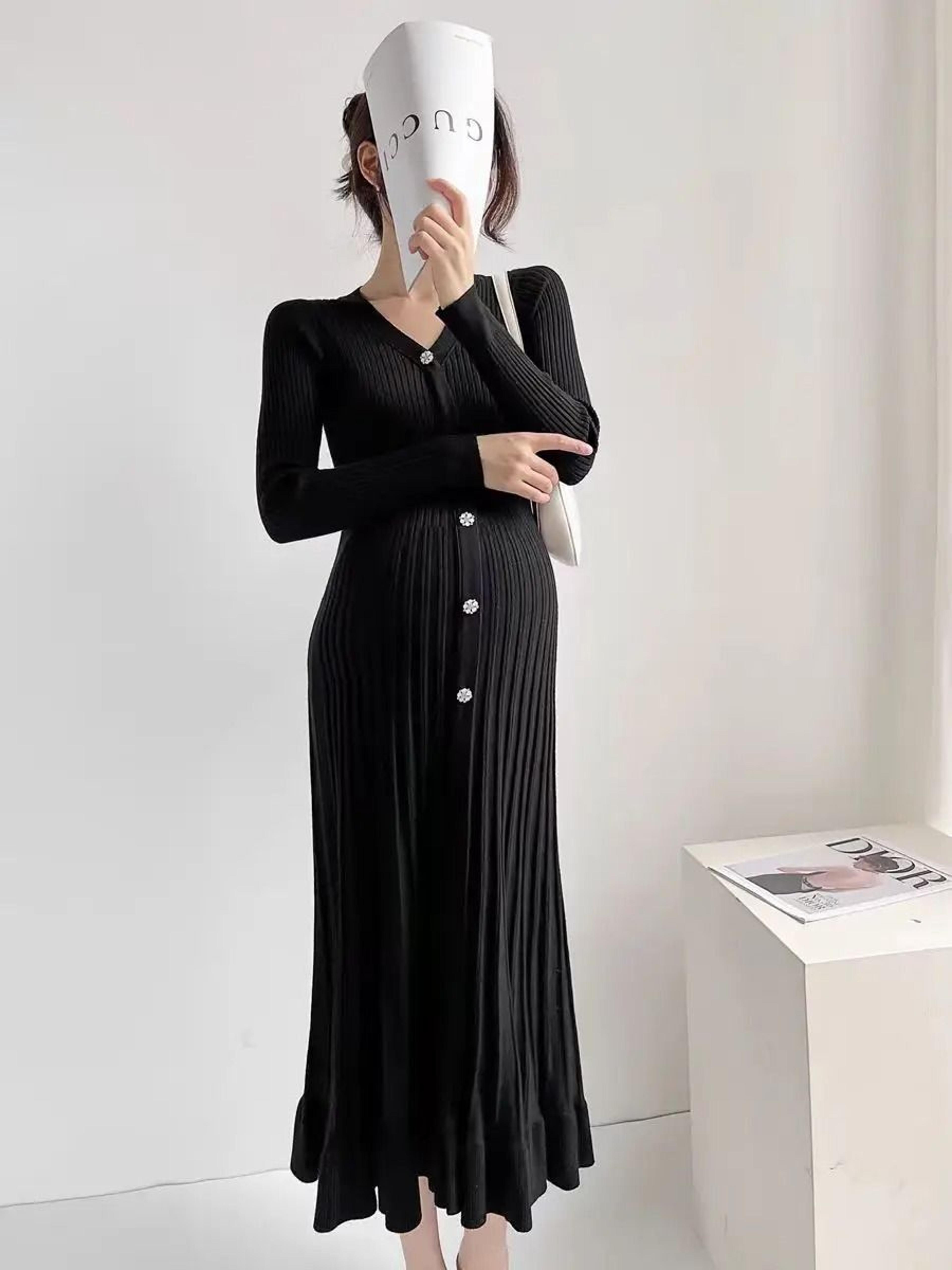 Single Breasted V Neck Fishtail Maternity Knit Dress 3