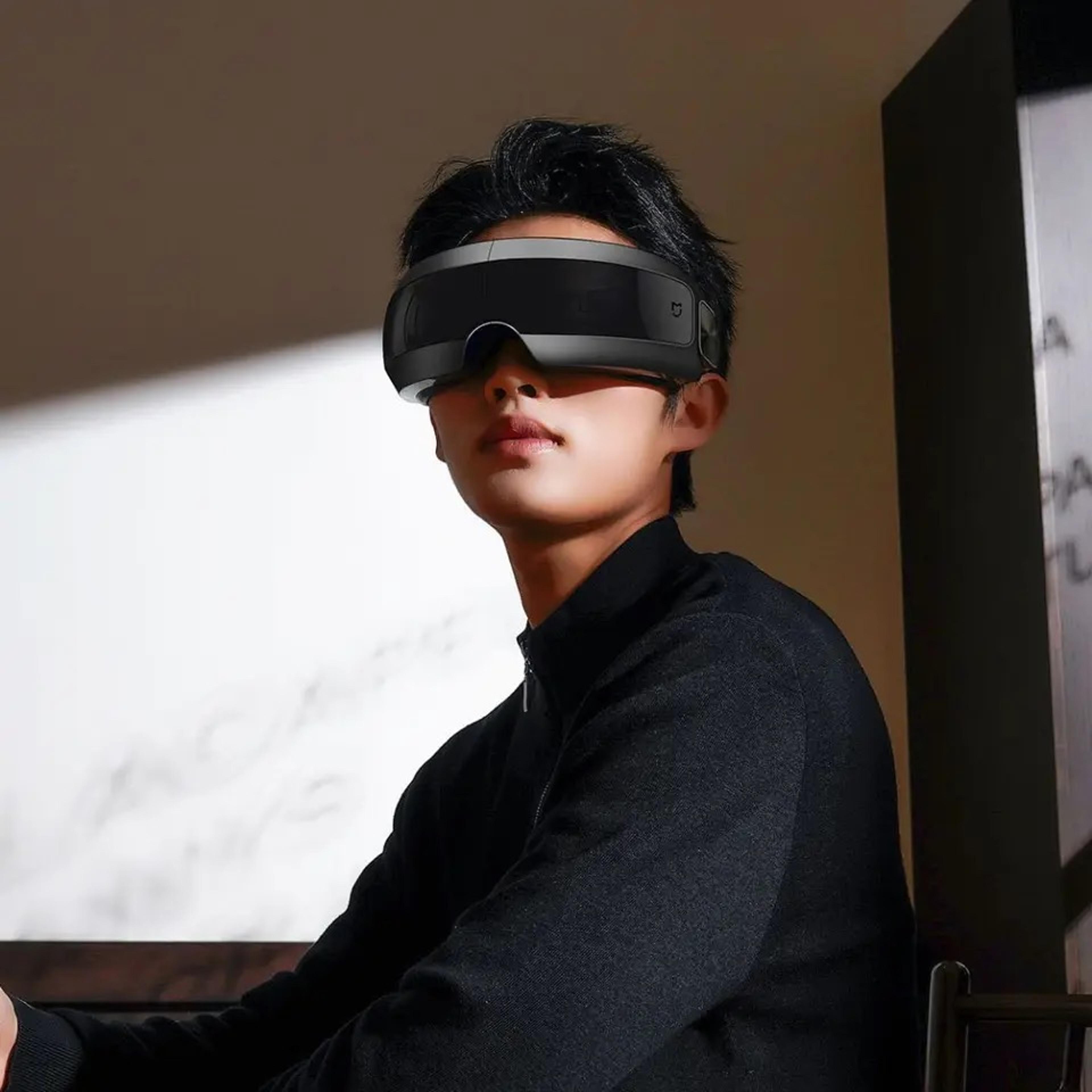 smart eye massager with hot compress zone and visual folding massage for custom eye health