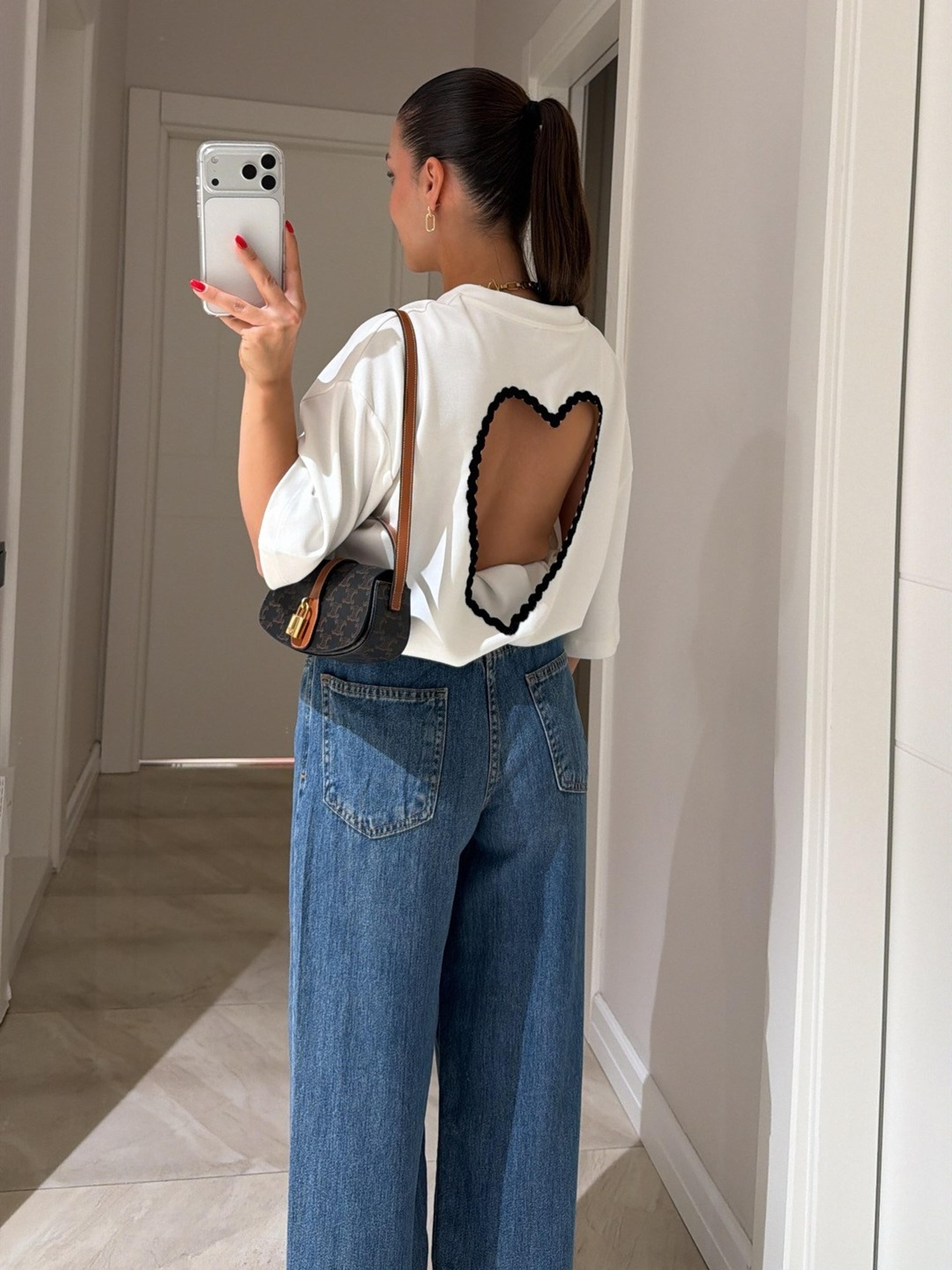 Heart Cutout Backless Summer Top For Women Loose Fit Casual White Streetwear Tee 4