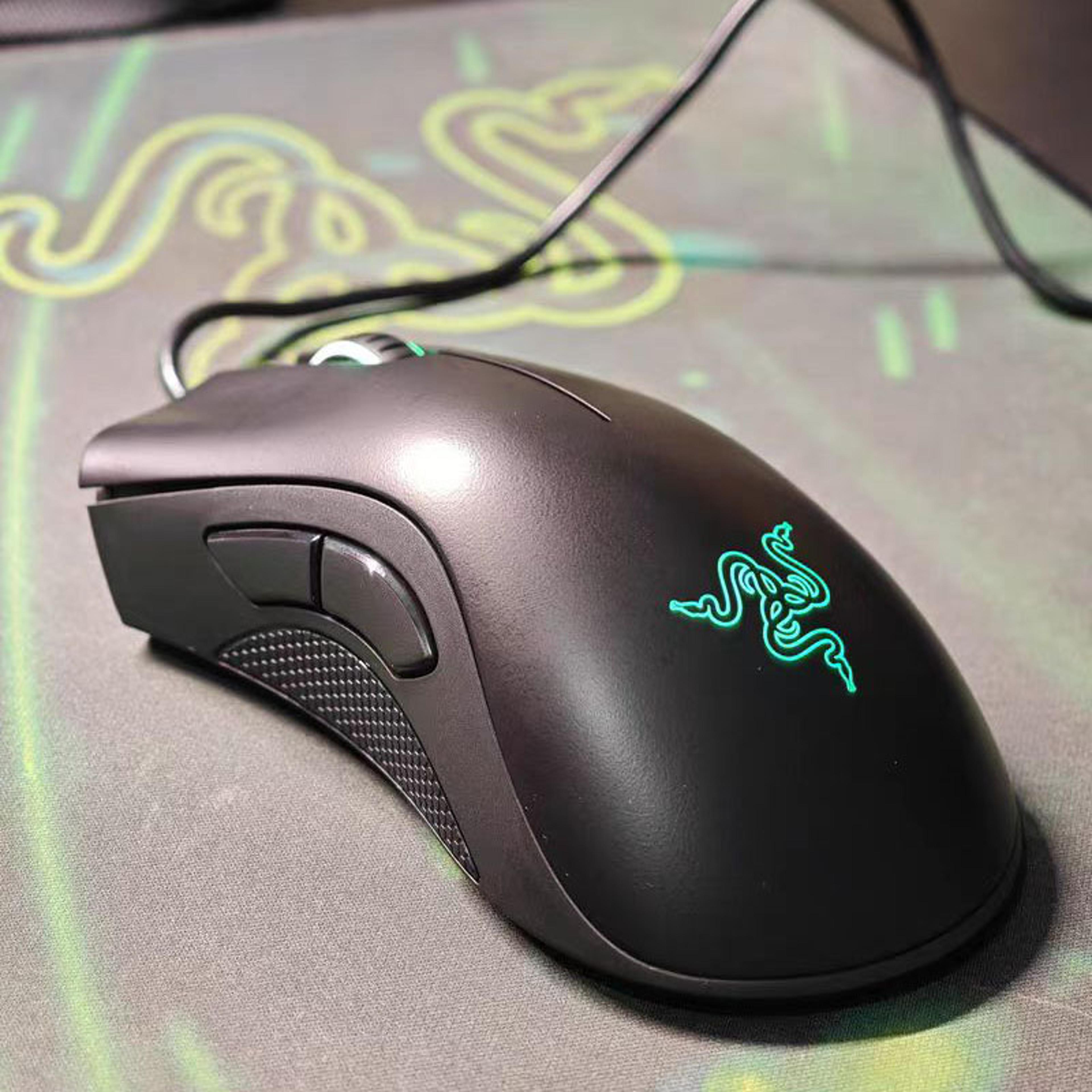Razer Viper Standard Edition DPI Wired Gaming Mouse For PC With Ergonomic Grip 2