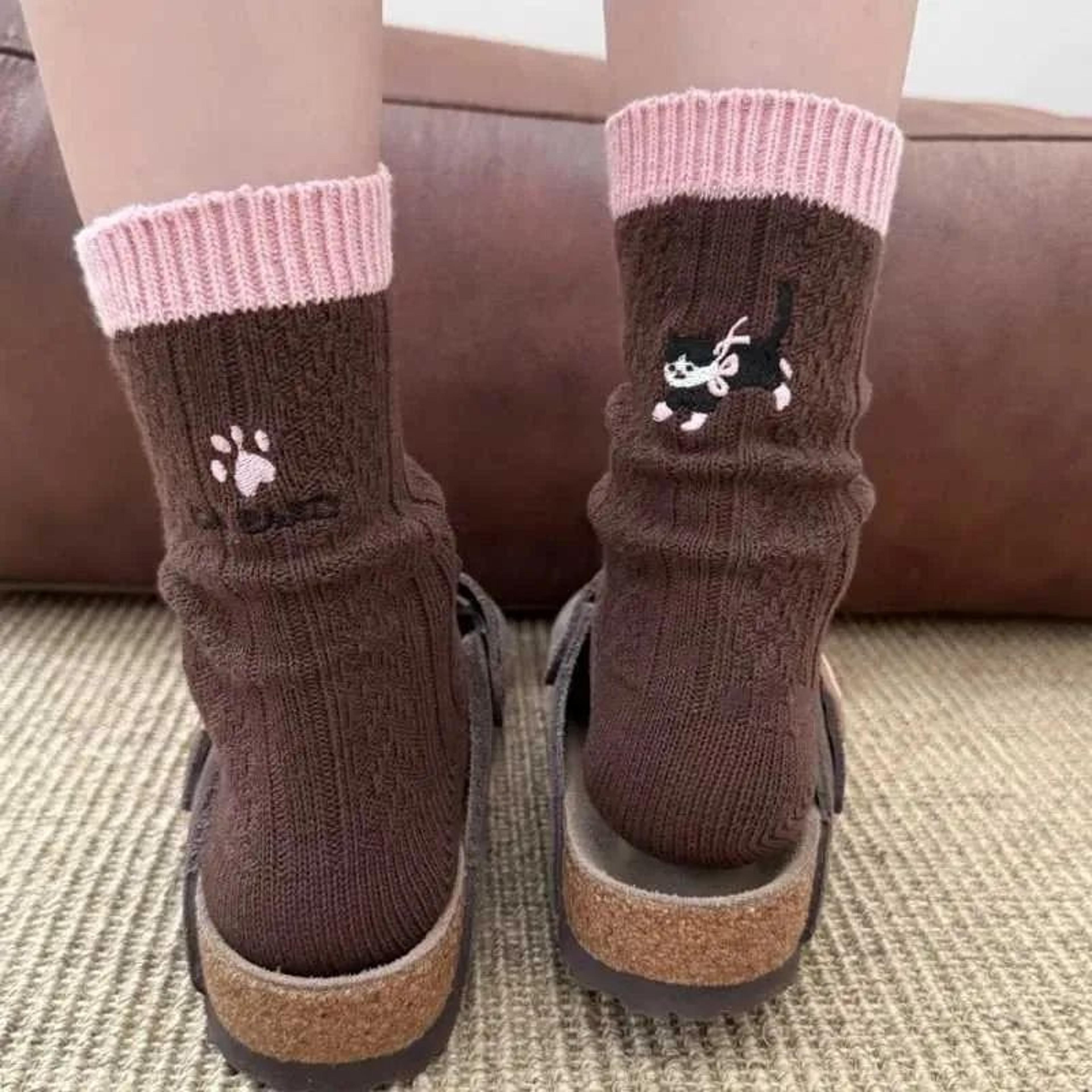 thick knitted mid calf socks with embroidered animal paws