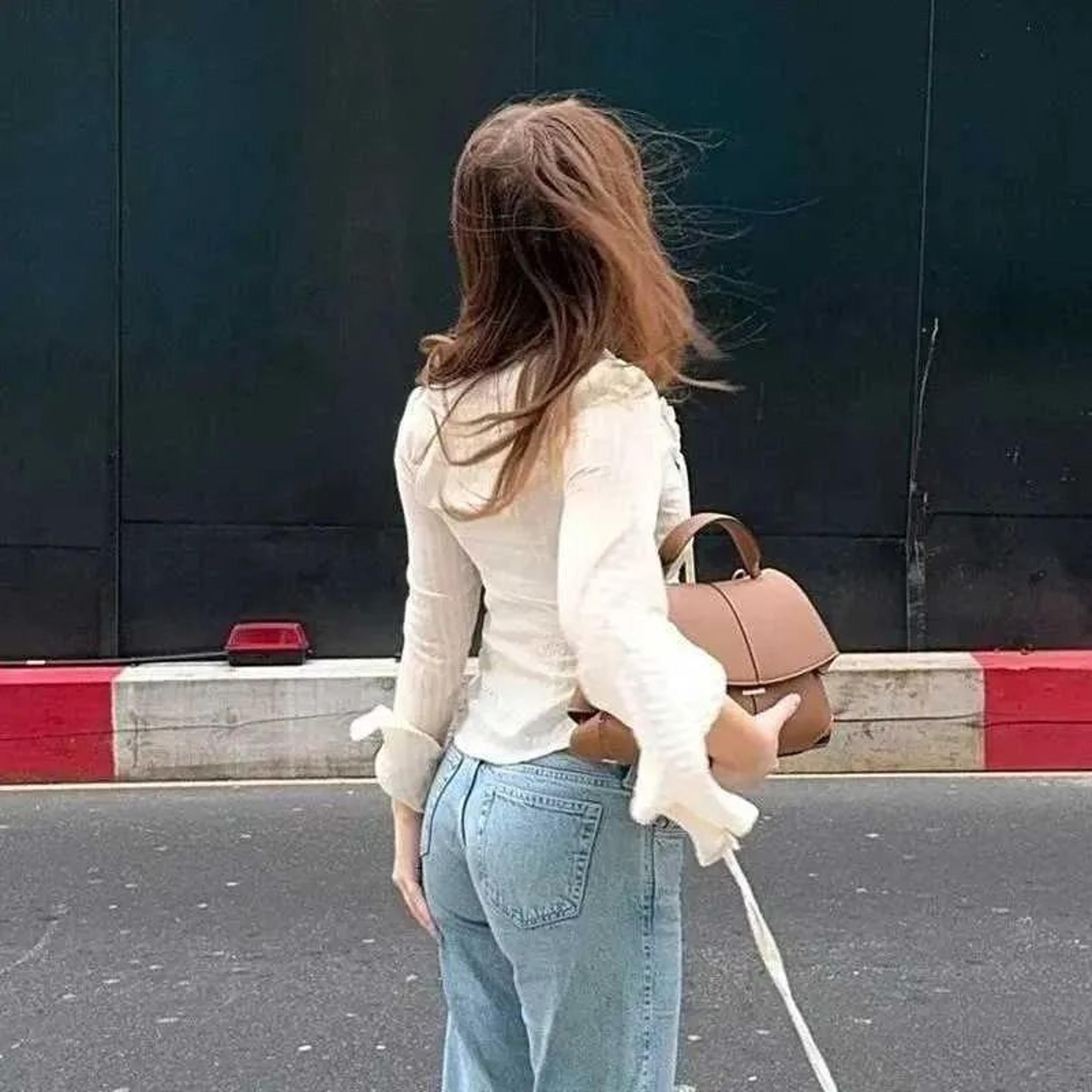 Pleated PU Leather Shoulder Bag With Zipper Closure And Fashion Style 1
