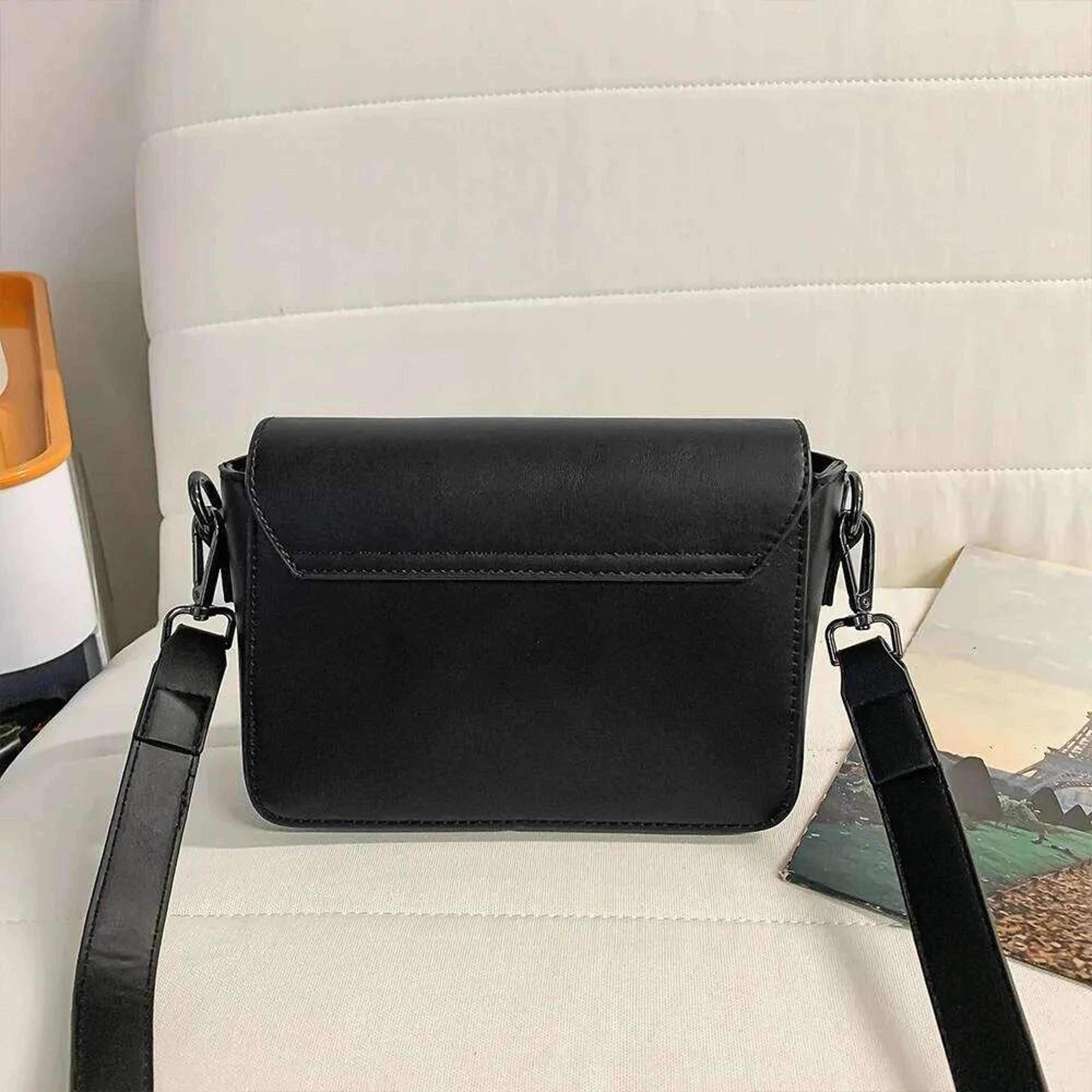 Mens PU Leather Crossbody Bag With Textured Plaid Design And Adjustable Shoulder Strap 2