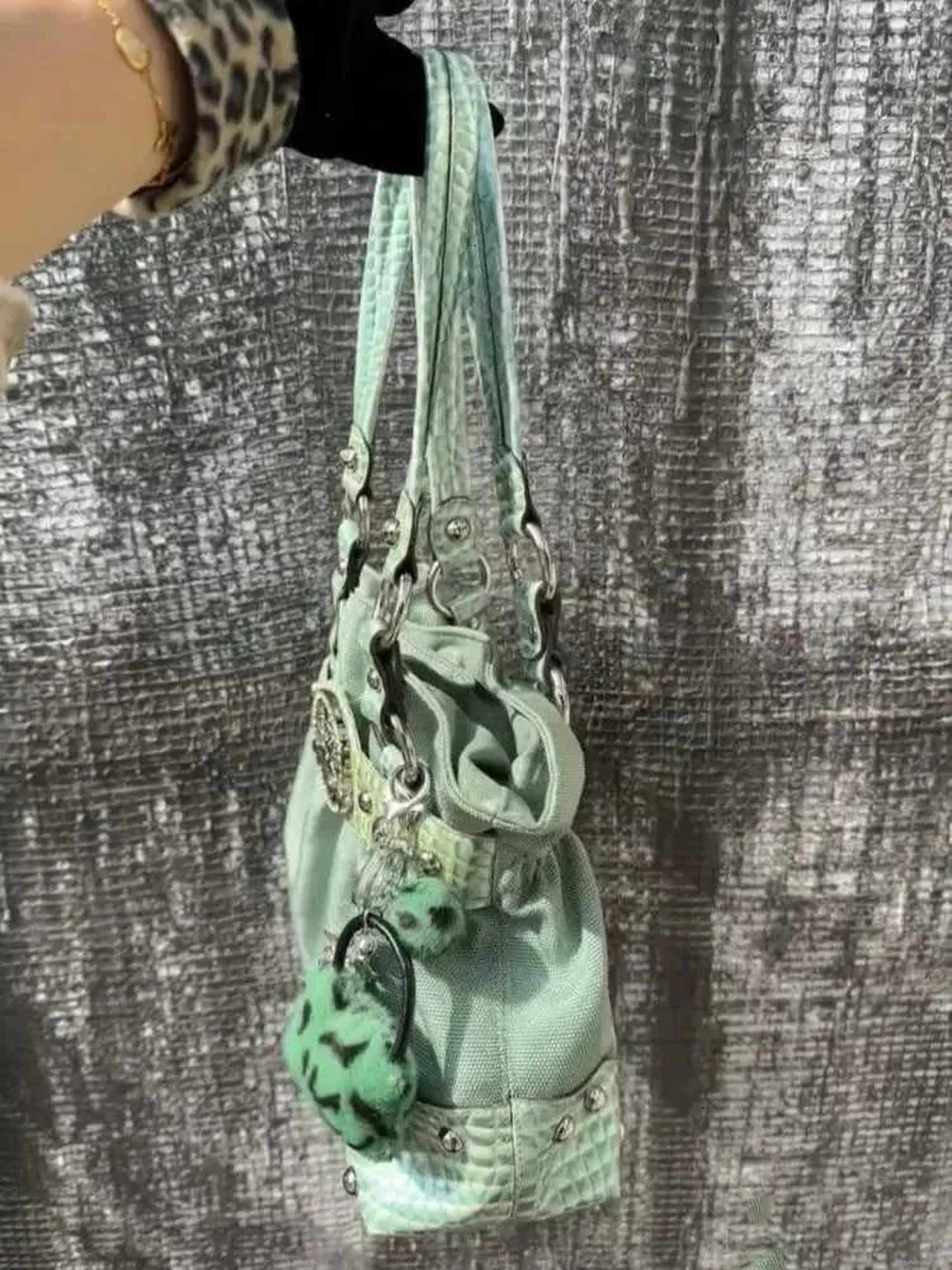 Green PU Leather Shoulder Bag With Zipper Closure And Large Capacity 1