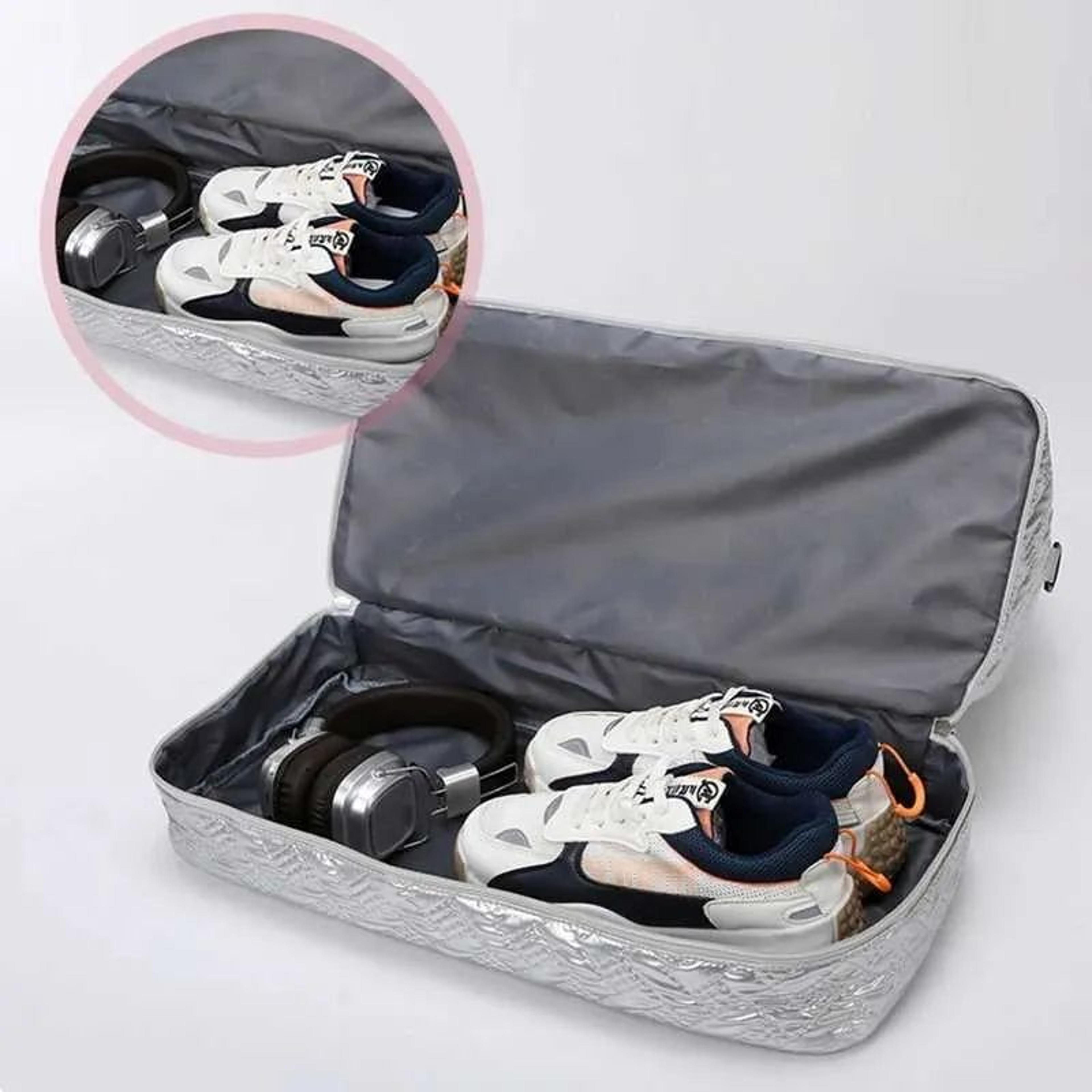 Lightweight Travel Duffle Bag With Large Capacity And Foldable Weekender Design 4