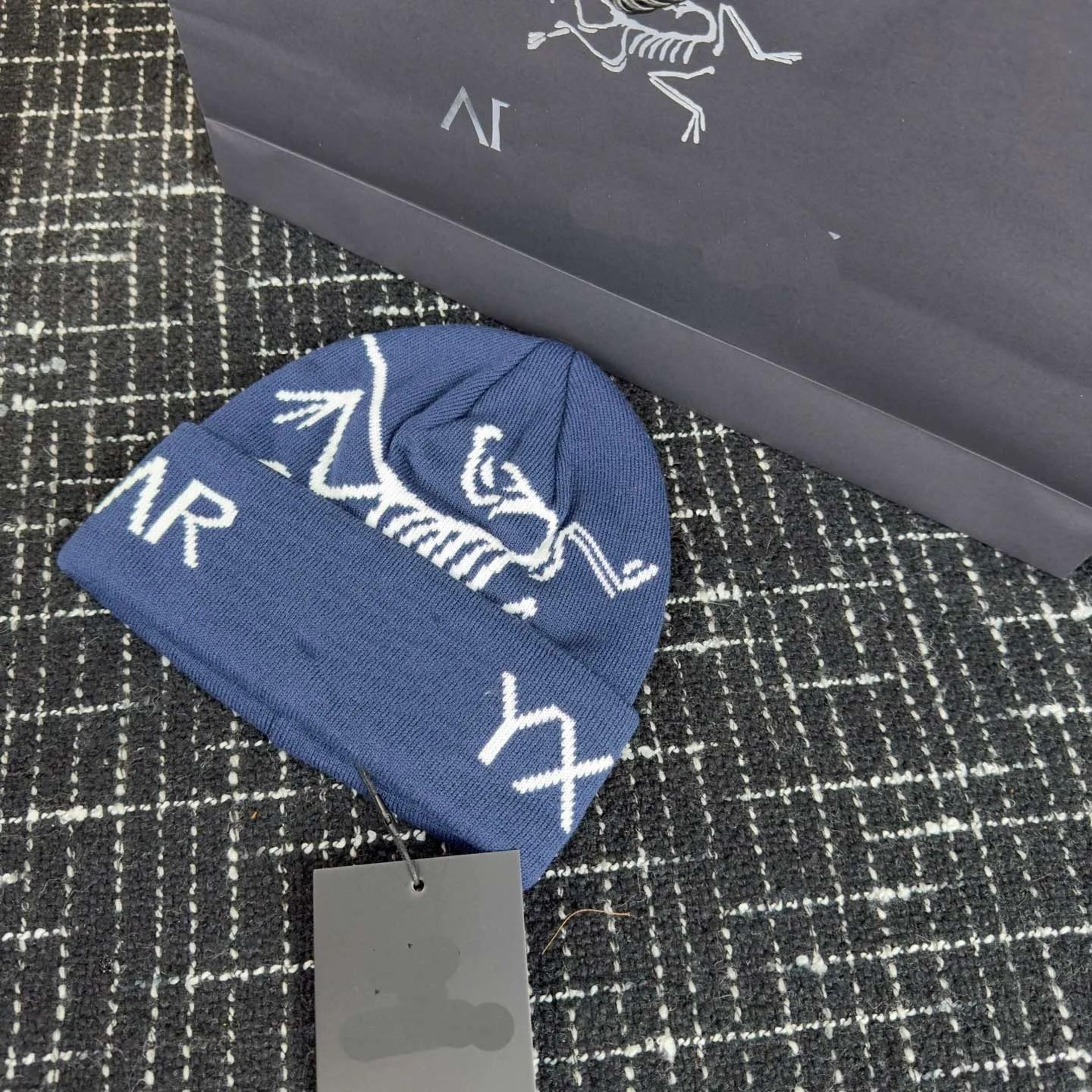 Unisex Winter Beanie Hat Thick Soft Knit Ski Cap With Cross Pattern 4