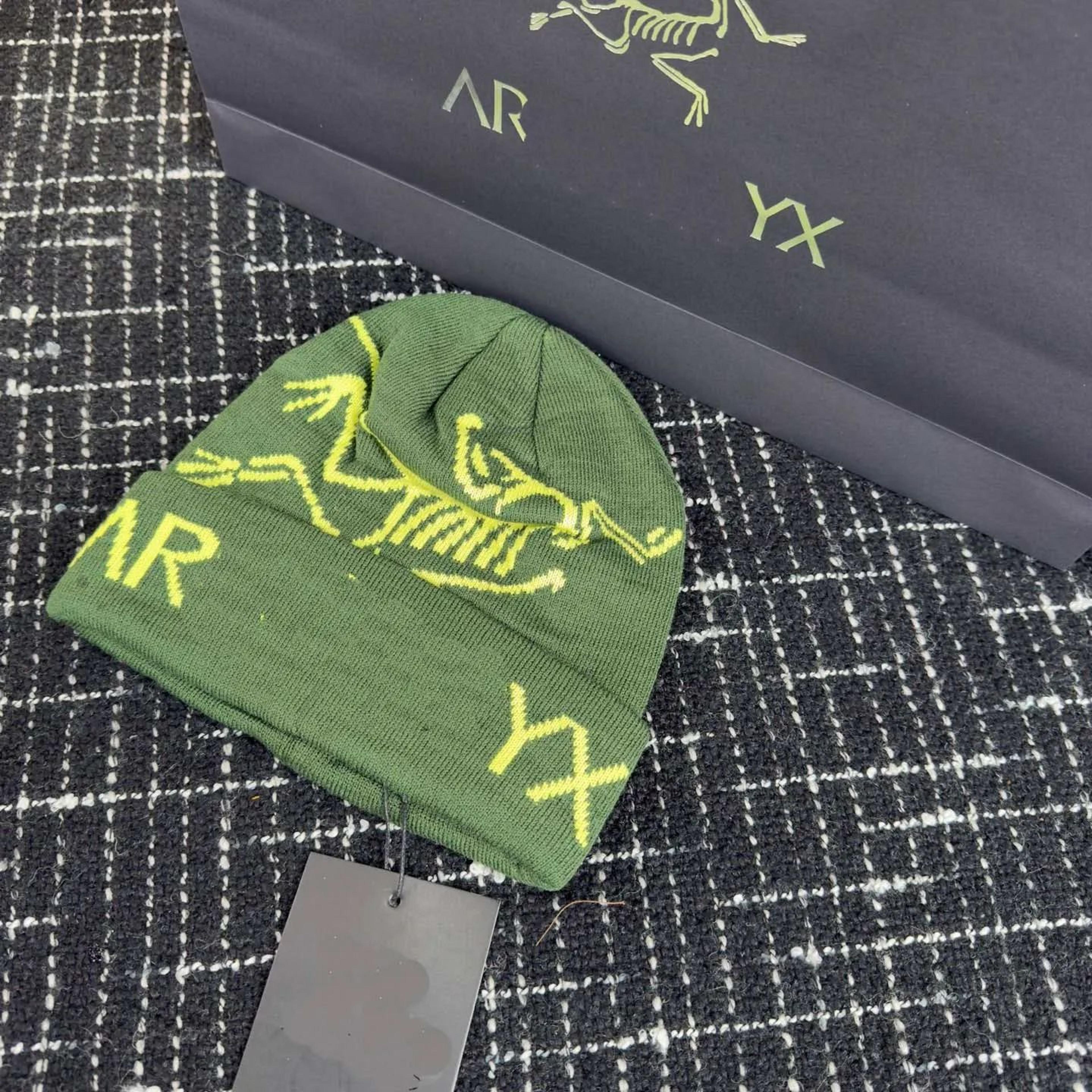Unisex Winter Beanie Hat Thick Soft Knit Ski Cap With Cross Pattern 5