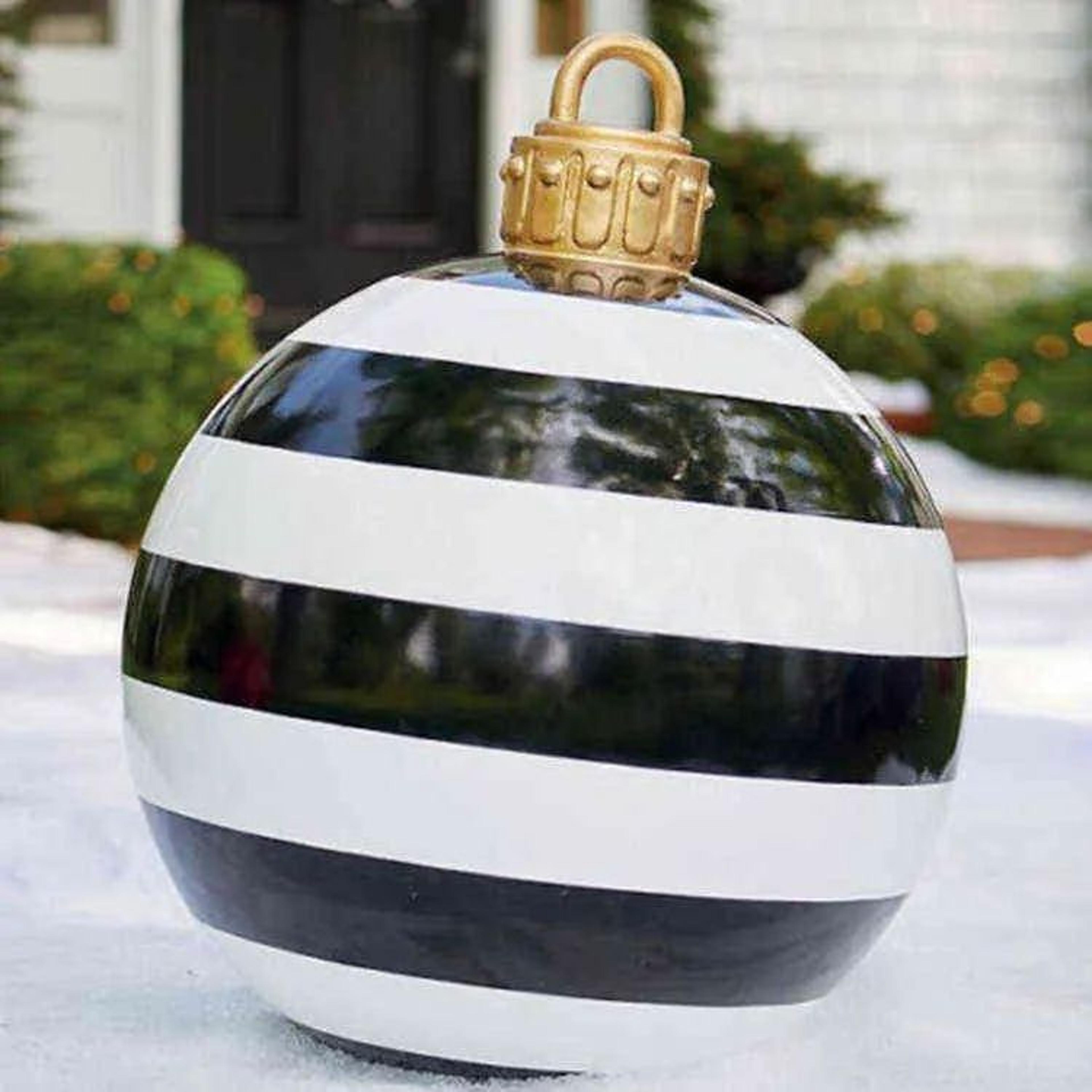 Inflatable Light Up Christmas Ball For Outdoor Holiday Decorations 3