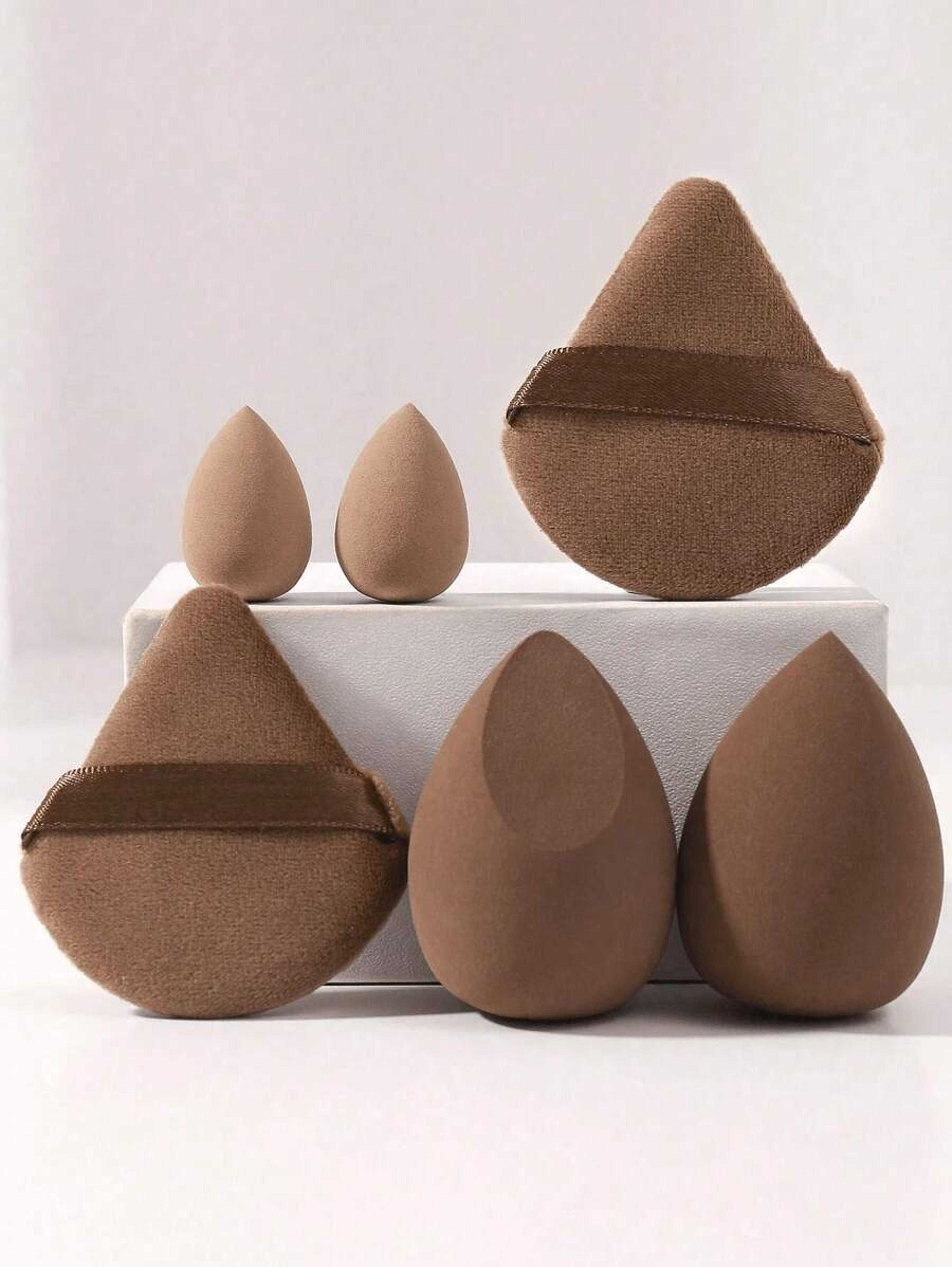 makeup sponge and powder puff set for face makeup application