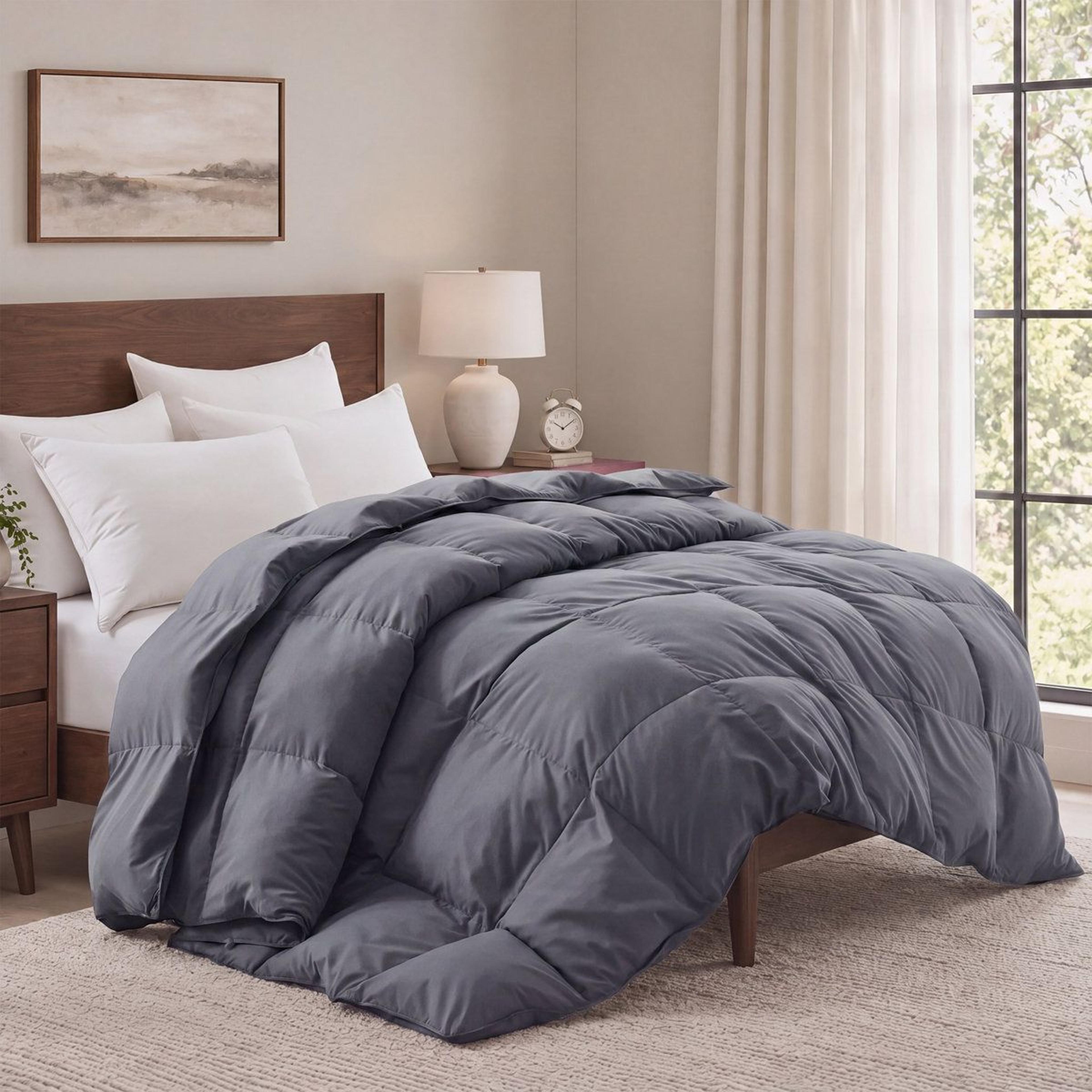 All Season Queen Down Feather Comforter With Quilted Design And Corner Ties 2