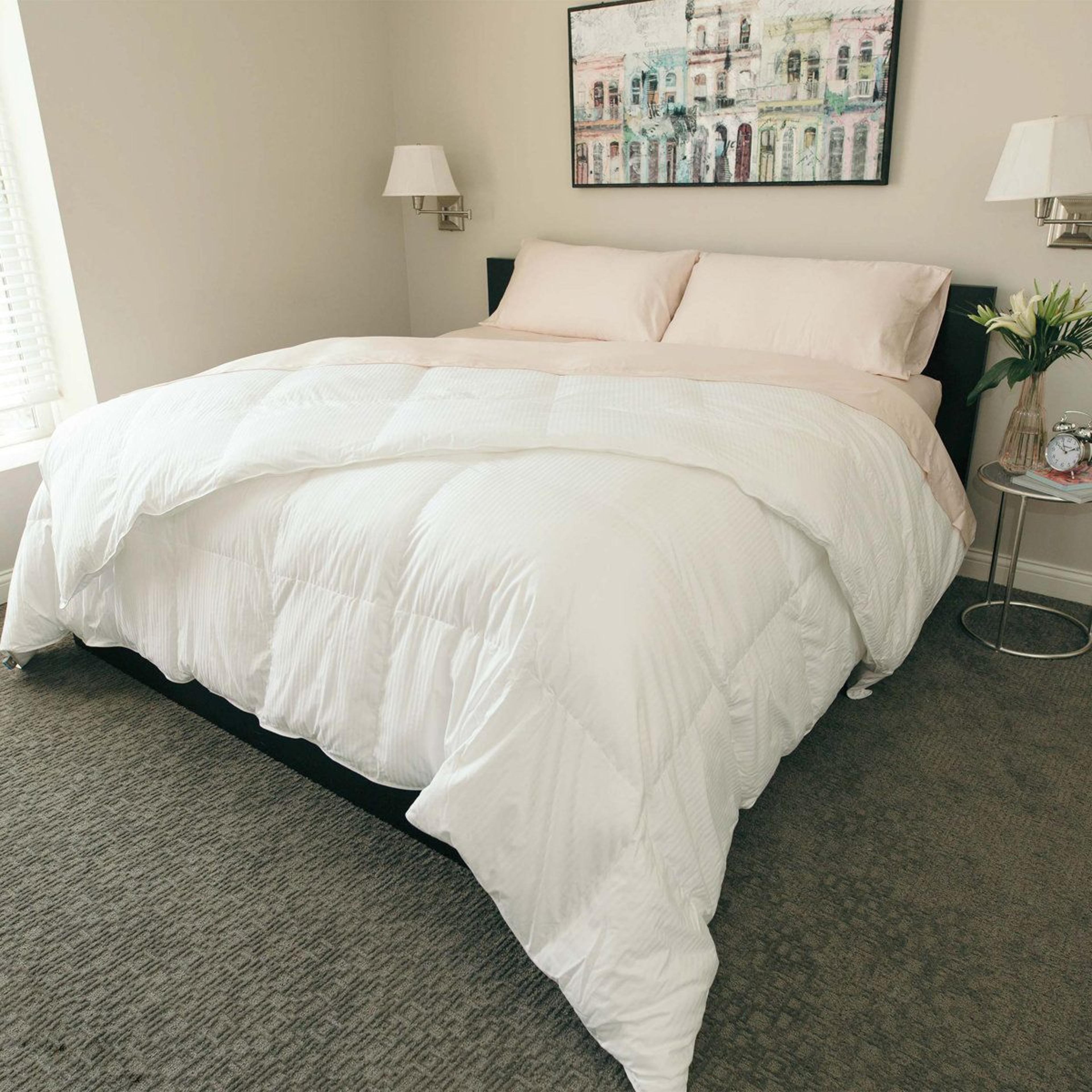 Oversized King Down Alternative Comforter White All Season Bedding 2