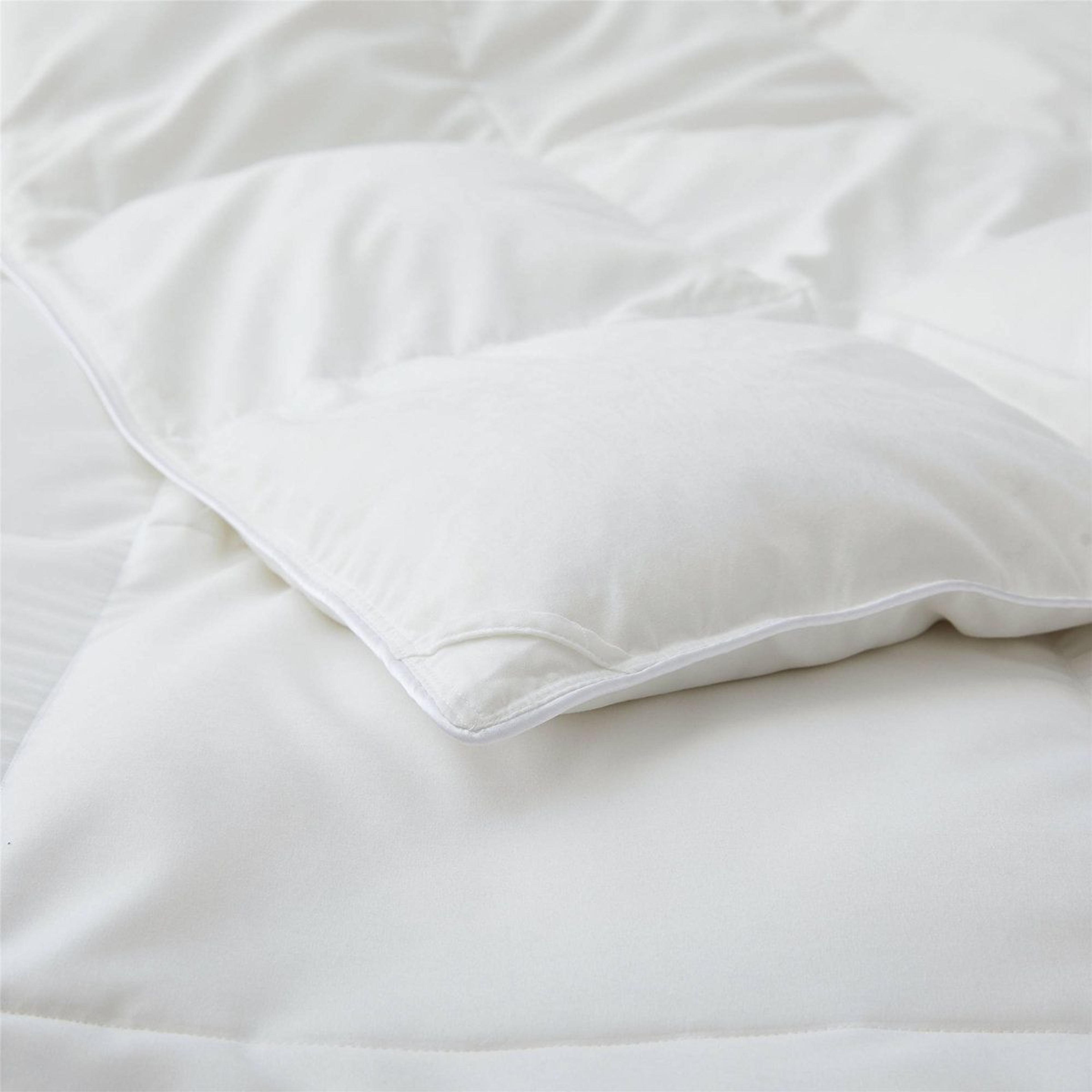 All Season Down Feather Fiber Comforter Duvet Insert Queen Size White 7