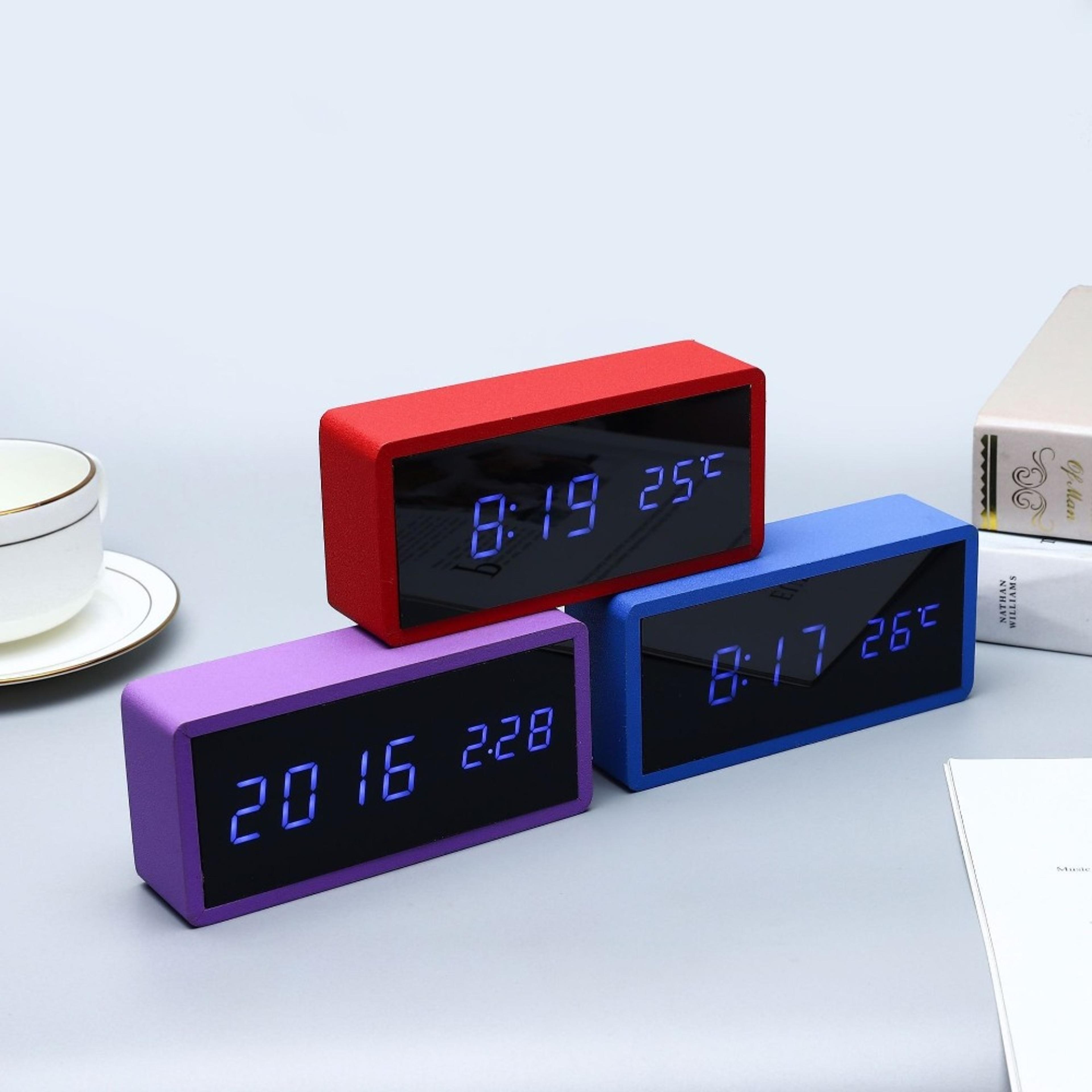 Bamboo Wooden LED Alarm Clock With Temperature Display Mirror Digital Desk Clock For Betal Table Ho 7